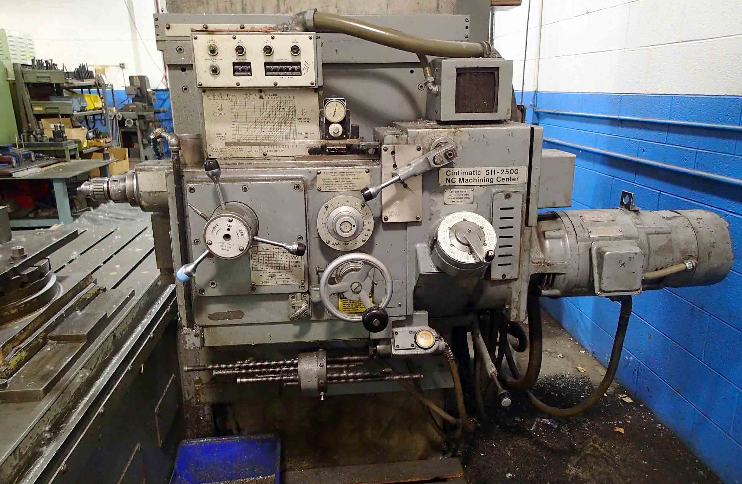 Cincinnati Milacron 5H- 2500 NC Horizontal Boring Mill- 6" Spindle, 40" x 100" Table, 20" Rotary, Acramatic 8-D CNC - Image 4
