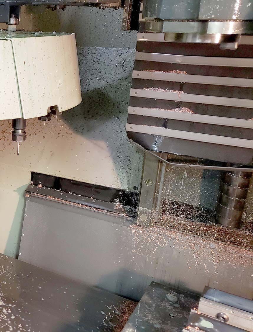Cincinnati Milacron Sabre 1000 Vertical Machining Center, 1994- 4th Axis, 8k Spindle - Image 4