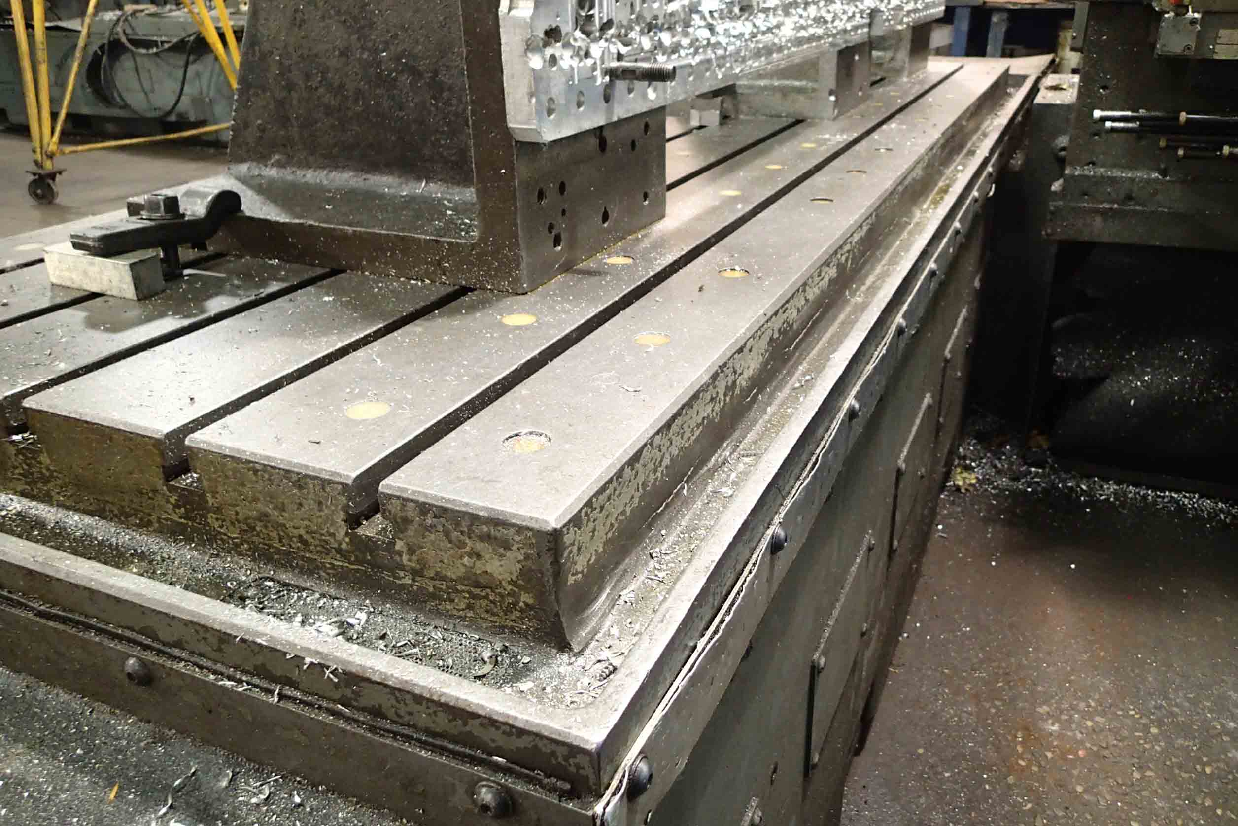 Cincinnati Milacron 2H-100 Horizontal Boring Mill- 6" Spindle, 40" x 100" Table, 20" Rotary, Acramatic 5 CNC - Image 6