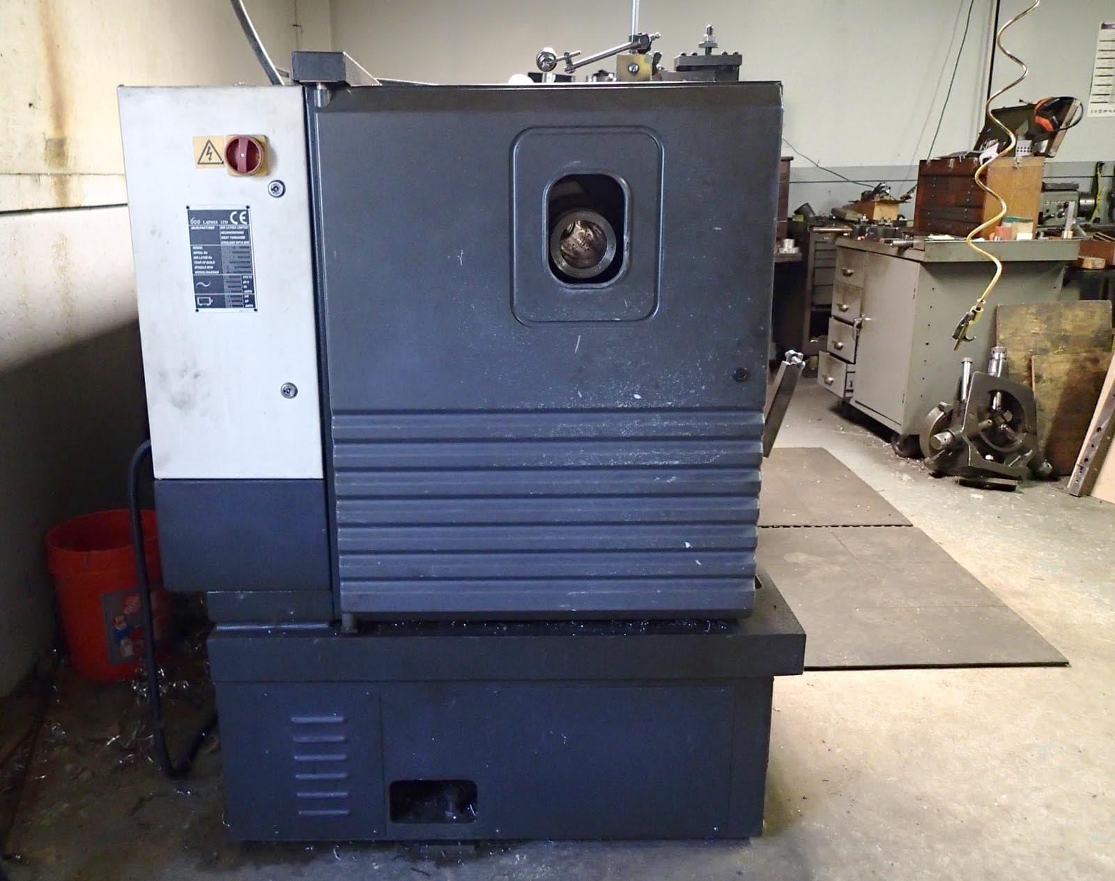 Clausing Colchester Mascot GH 18” x 80” Geared Head Lathe, 1995 - Tailstock, Chuck - Image 8