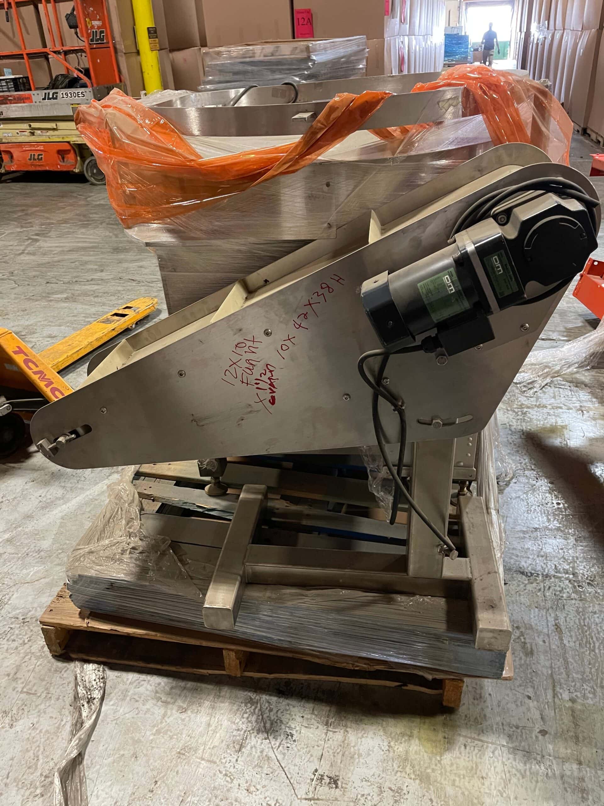 36" Platinum Packaging Group Accumulation Table