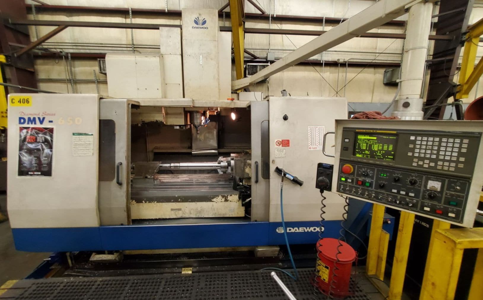 Daewoo DMV 650 VMC, 1997 - 4th Axis Rotary Table - Image 2