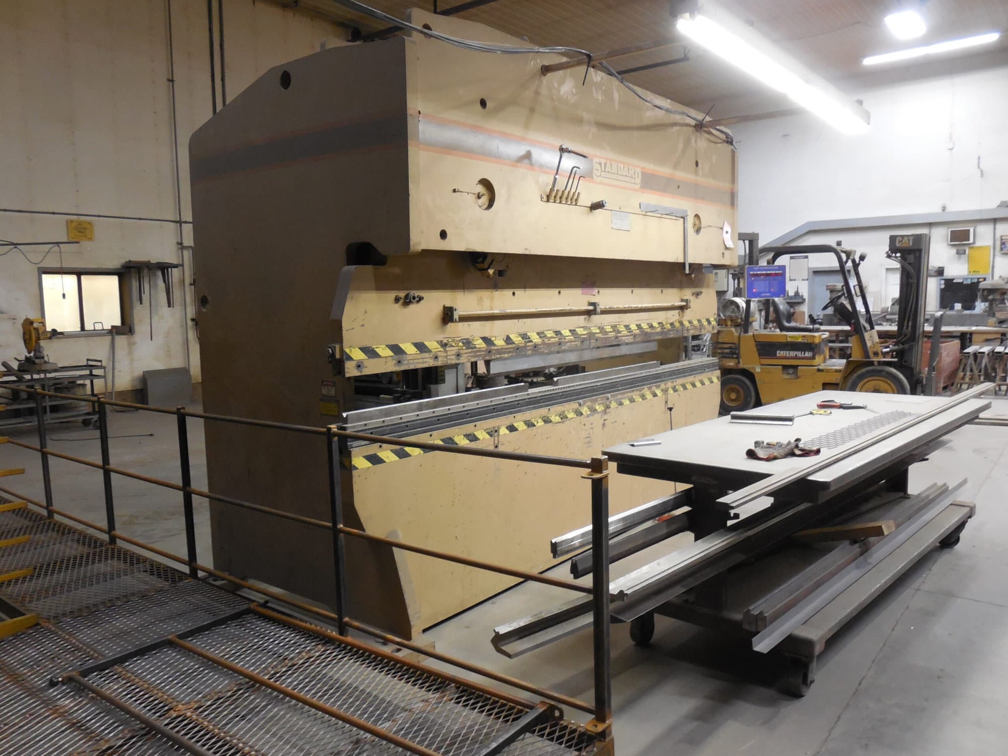 200 Ton x 12' Standard Industrial CNC Hydraulic Press Brake, 1995 - Includes Tooling