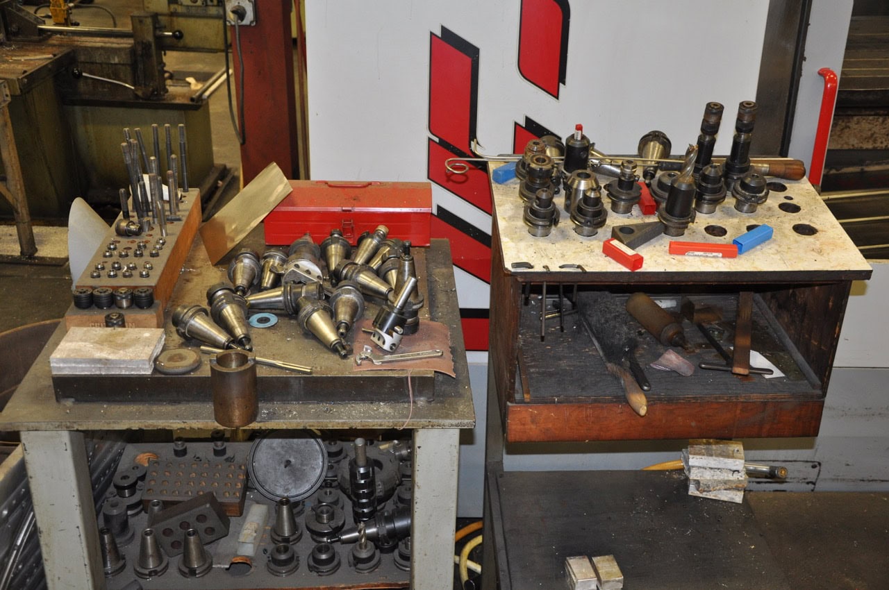 Haas VF-8 VMC, 1999- Chip Auger, Rigid Tapping, Programable Coolant Nozzle - Image 18