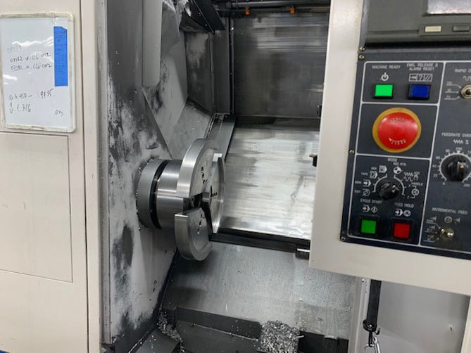 Daewoo AW400 CNC Wheel Lathe, 1999 - Fanuc, 10 Tool Turret - Image 2