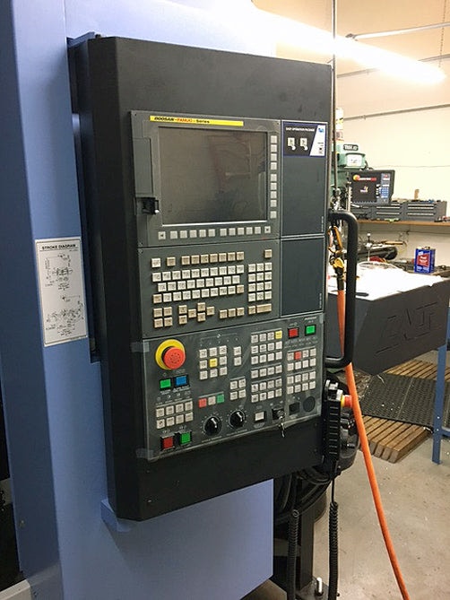 Doosan DNM 200/5AX VMC, 2018 - 5-Axis Trunnion, TSC, Renishaw Probe, 112 Hours! - Image 4