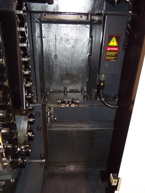 Doosan HC-400 HMC, 2008 - Thru Spindle Coolant, (2) Tombstones, Fanuc 21i-MB Control - Image 12