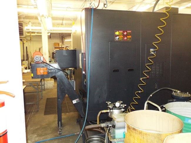 Doosan HC-400 HMC, 2008 - Thru Spindle Coolant, (2) Tombstones, Fanuc 21i-MB Control - Image 10