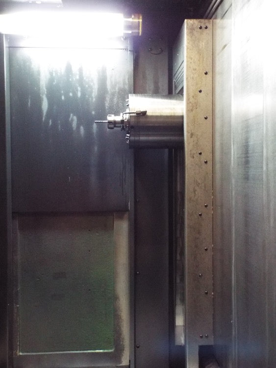 Doosan HC-400 HMC, 2008 - Thru Spindle Coolant, (2) Tombstones, Fanuc 21i-MB Control - Image 17