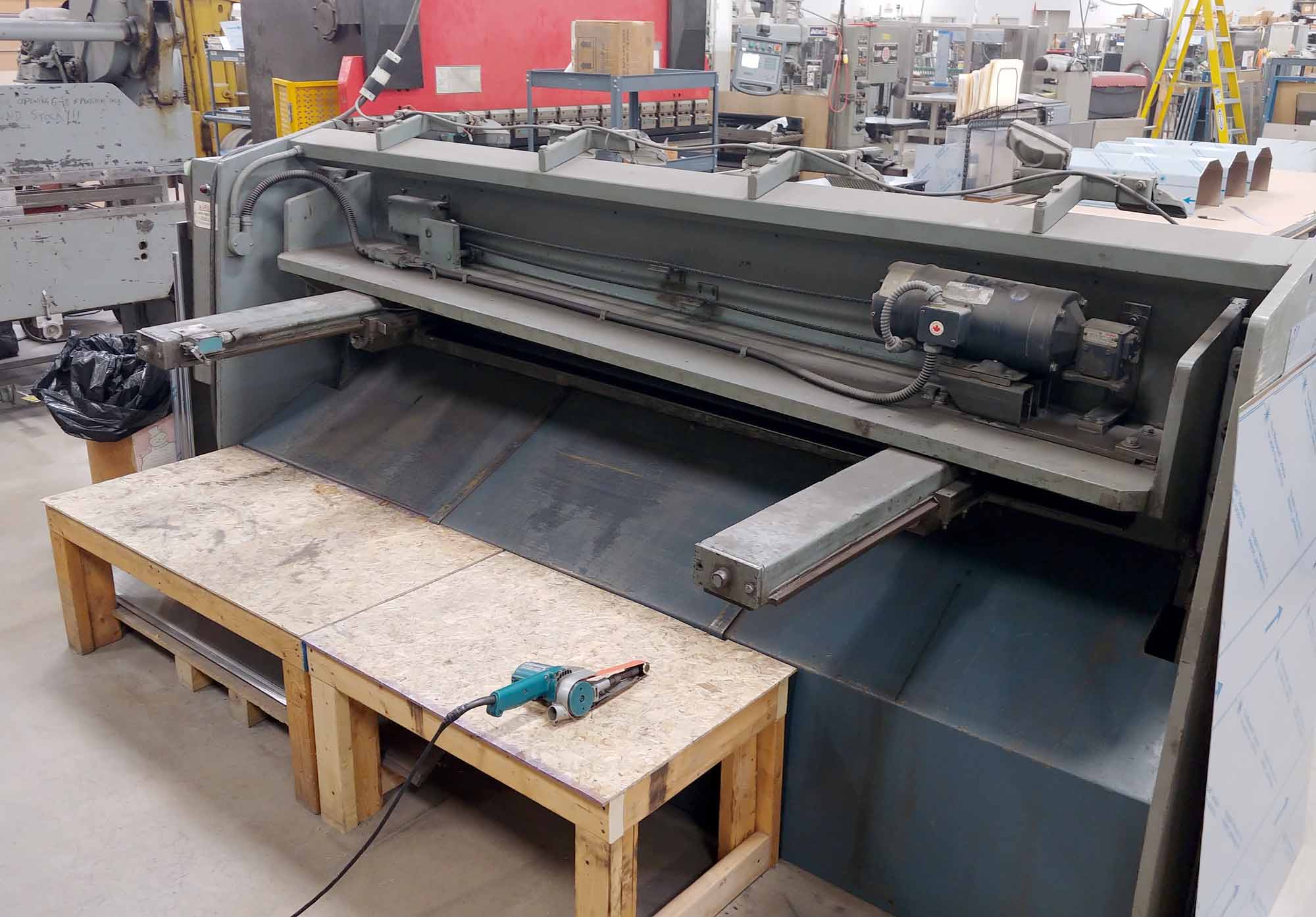 3/16" x 8' Edwards 5/2500 MK5 Mechanical Shear- Back Gauge, Squaring Arm - Image 2