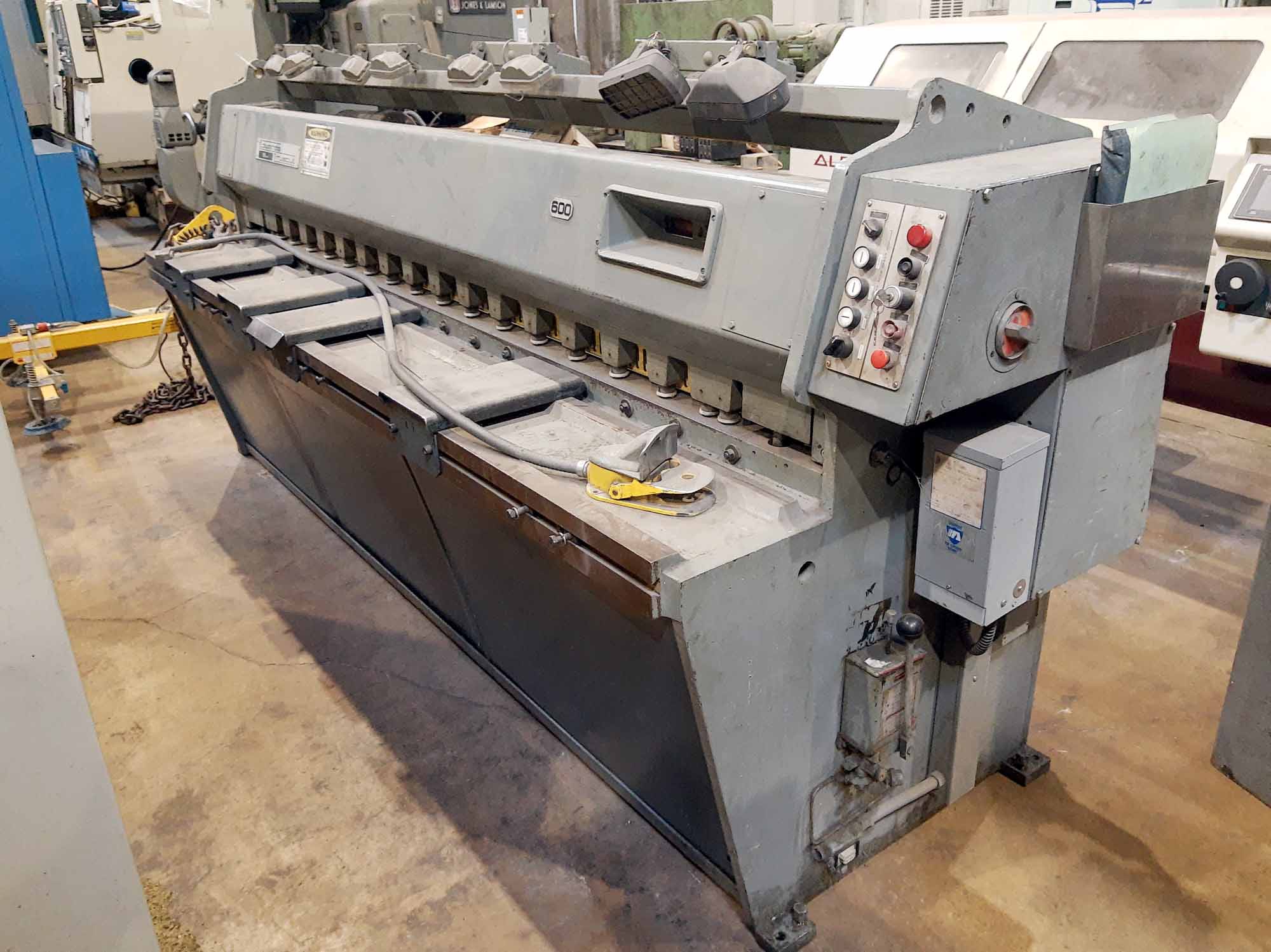 3/16" x 8' Edwards 5/2500 MK5 Mechanical Shear- Back Gauge, Squaring Arm - Image 3