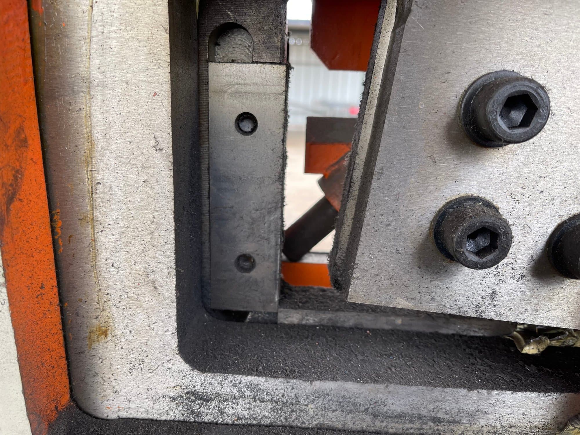 66 Ton Brobo Ironworker, Dual Cylinder - Image 6