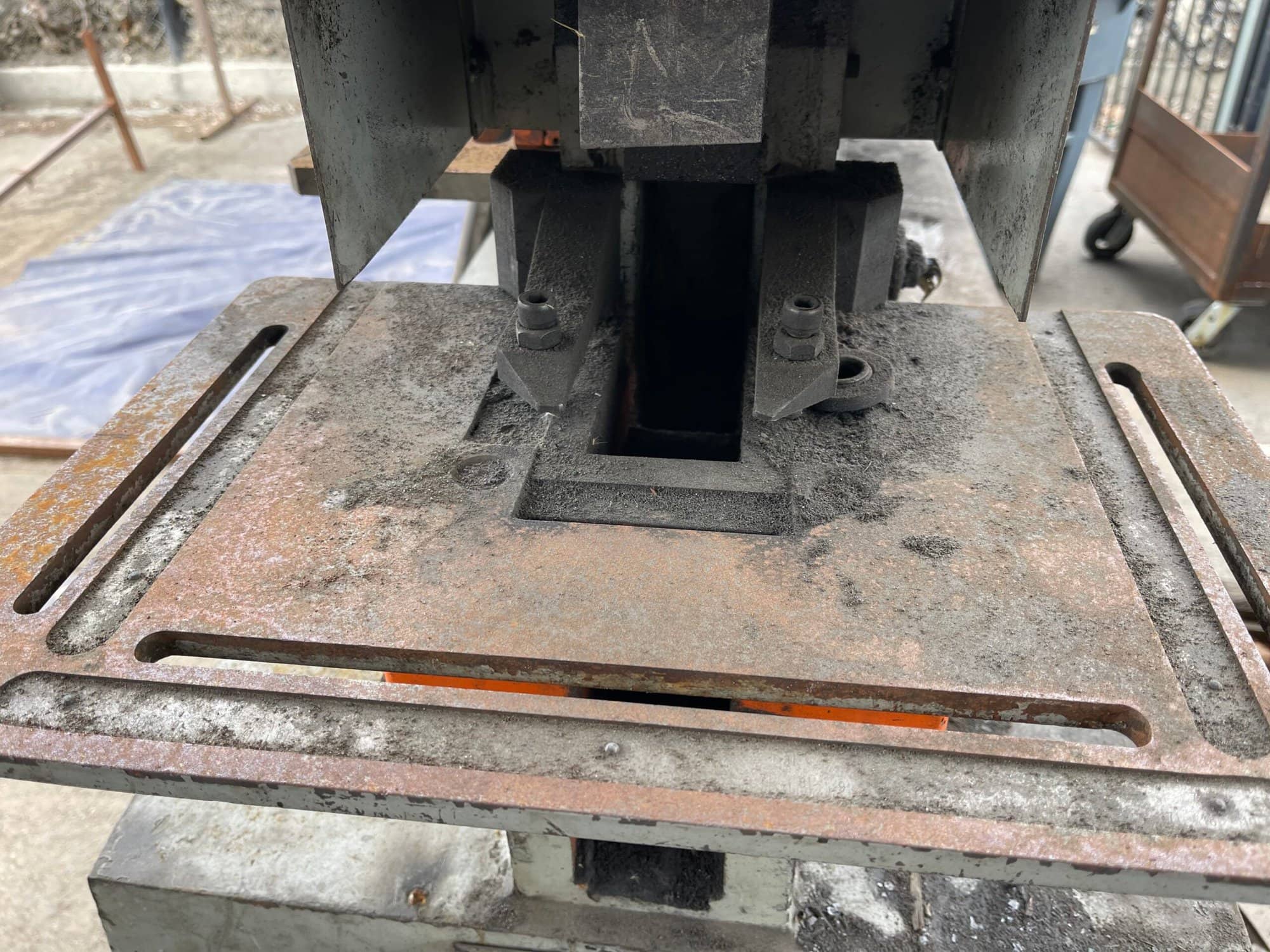 66 Ton Brobo Ironworker, Dual Cylinder - Image 5