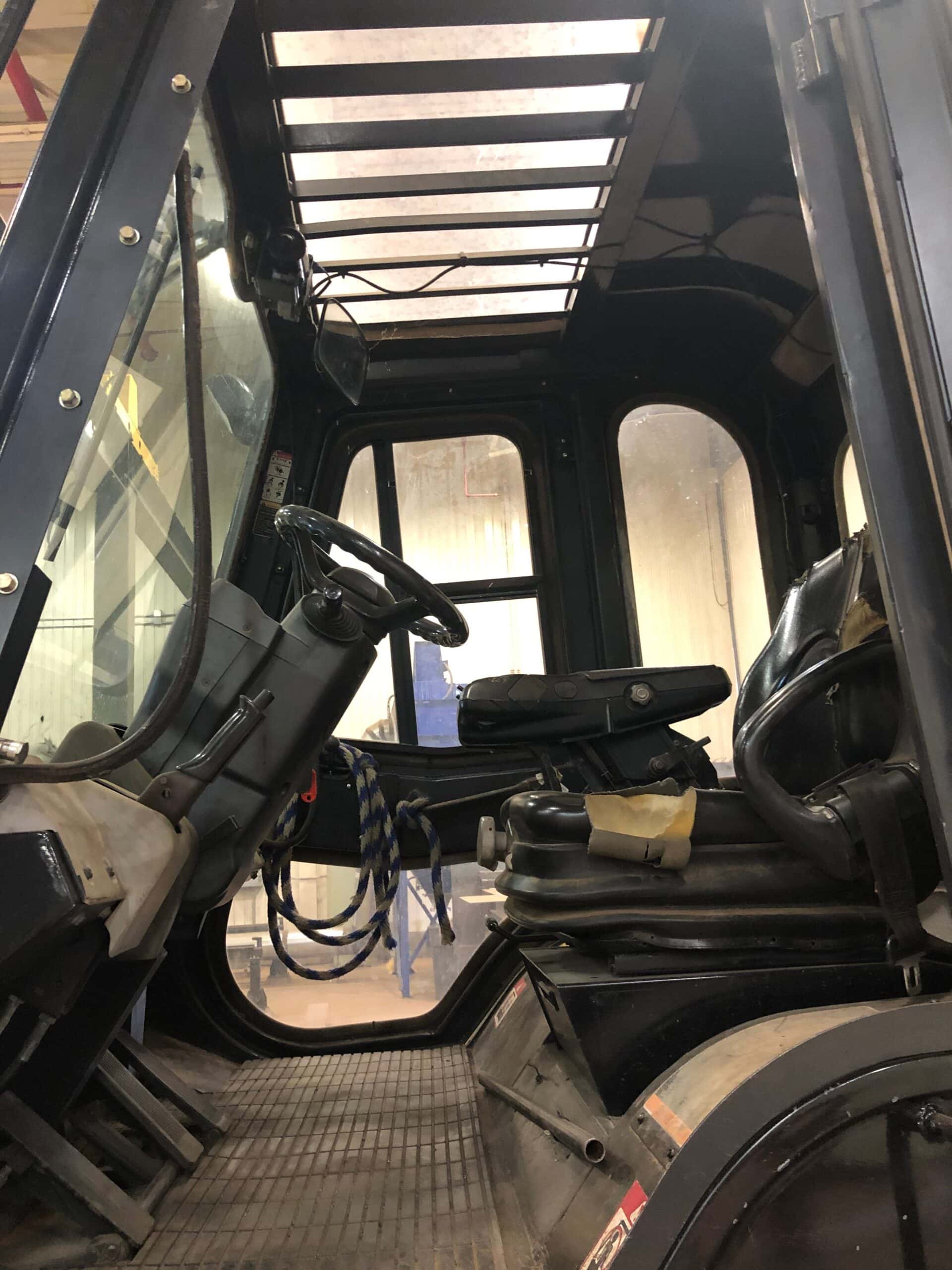 32,000 Max Capacity CAT P33000 Forklift Diesel, 2007 - Image 2