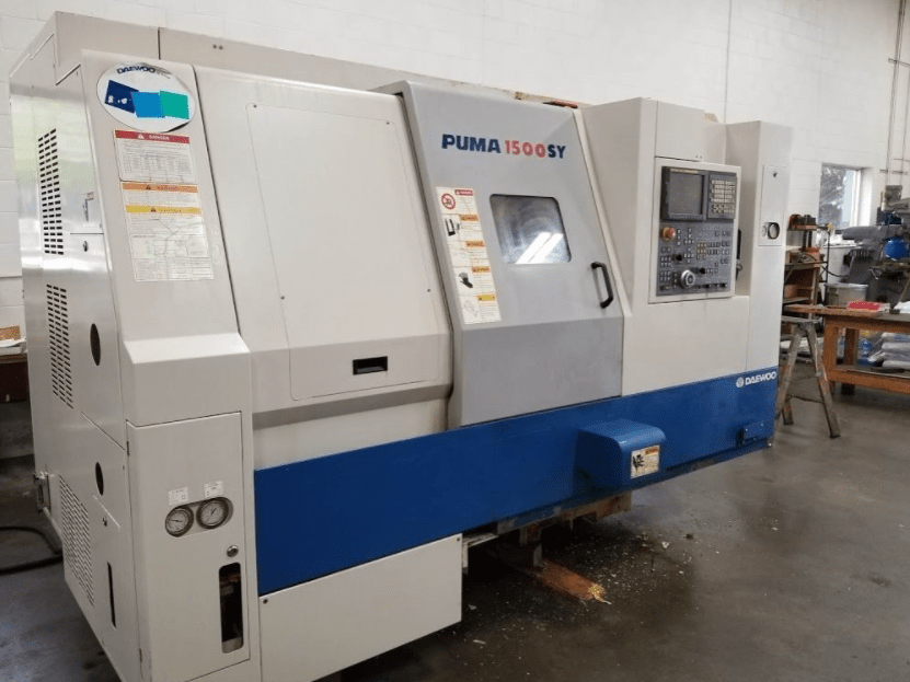 Doosan 1500SY CNC Lathe, 2004 - Live Tooling, Full C, Y-axis contouring, Tool Pre-setter, Parts Catcher - Image 2