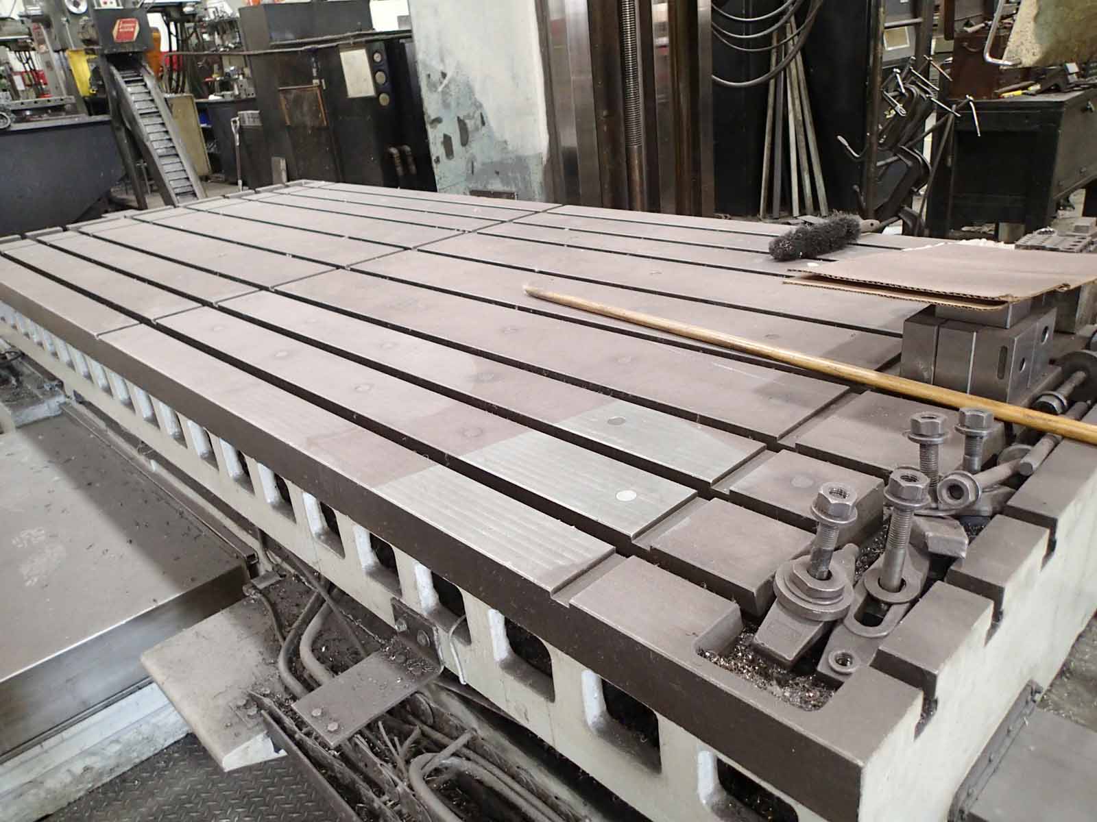 Giddings & Lewis Saddle Type Horizontal Boring Mill, 1971- 129" Travel - Image 10