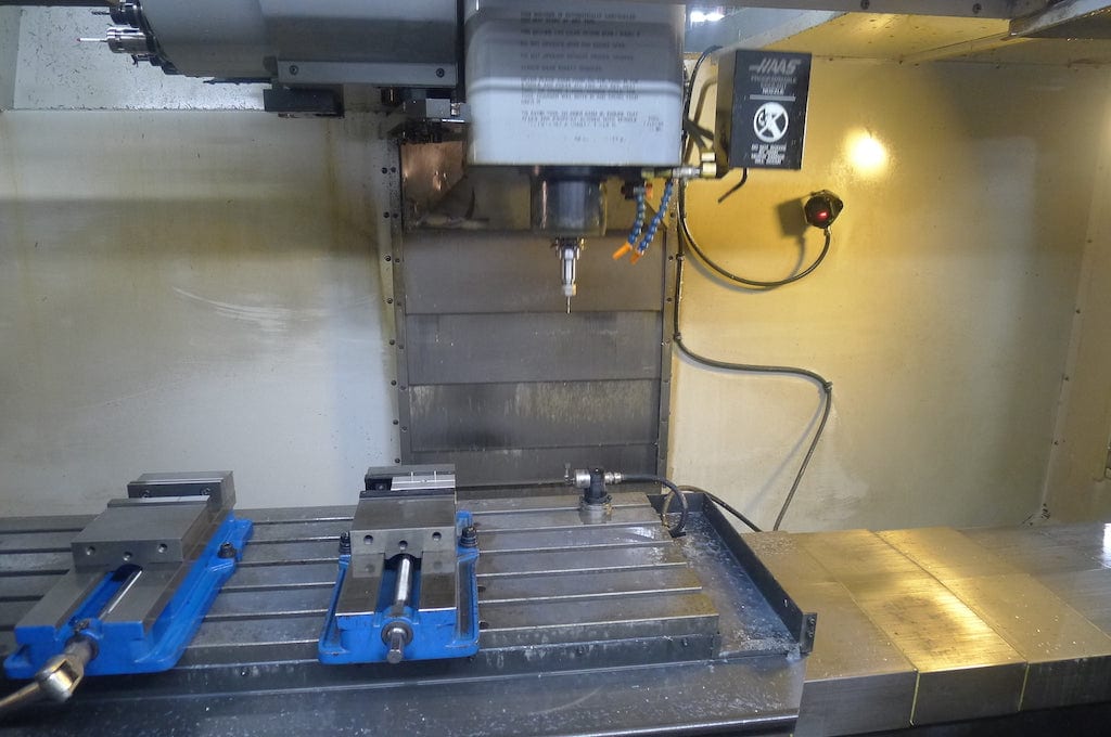 Haas VF-4 VMC, 2002 - 4th Axis HRT-210 Rotary Table, Probing, 10k RPM - Image 7