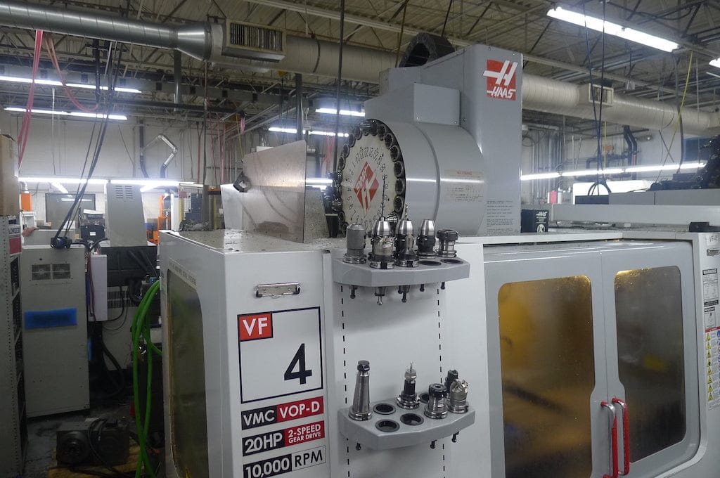 Haas VF-4 VMC, 2002 - 4th Axis HRT-210 Rotary Table, Probing, 10k RPM - Image 2