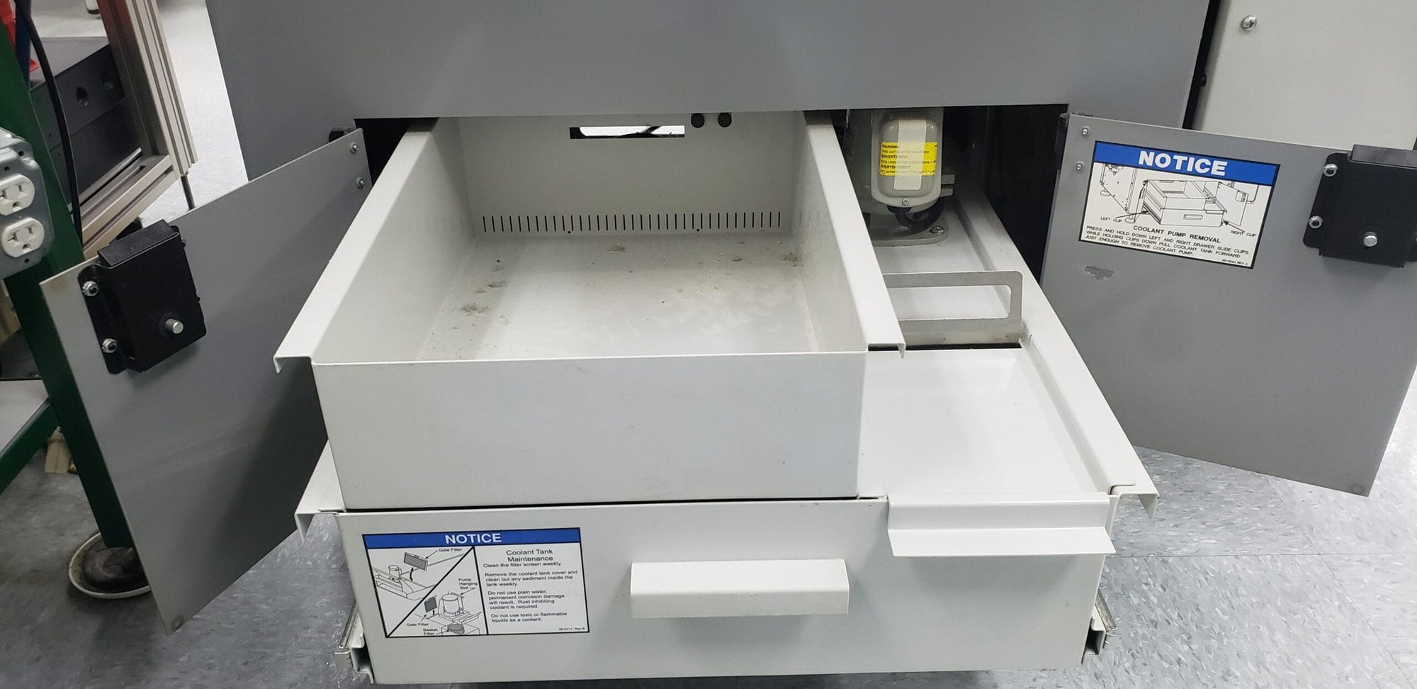 Haas OM-2A Mill, 2007 - Coolant Pump, Video - Image 2