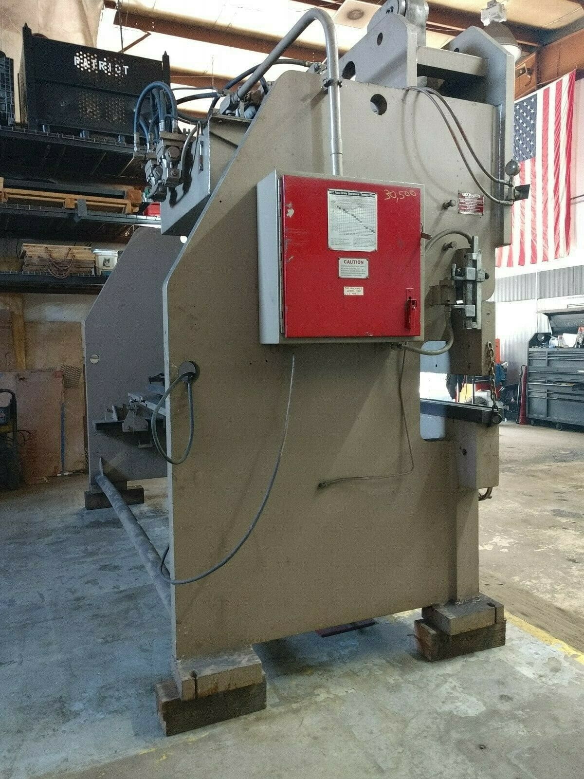 200 Ton x 12' HTC Hydraulic Press Brake, 1980- Flush Floor - Image 4