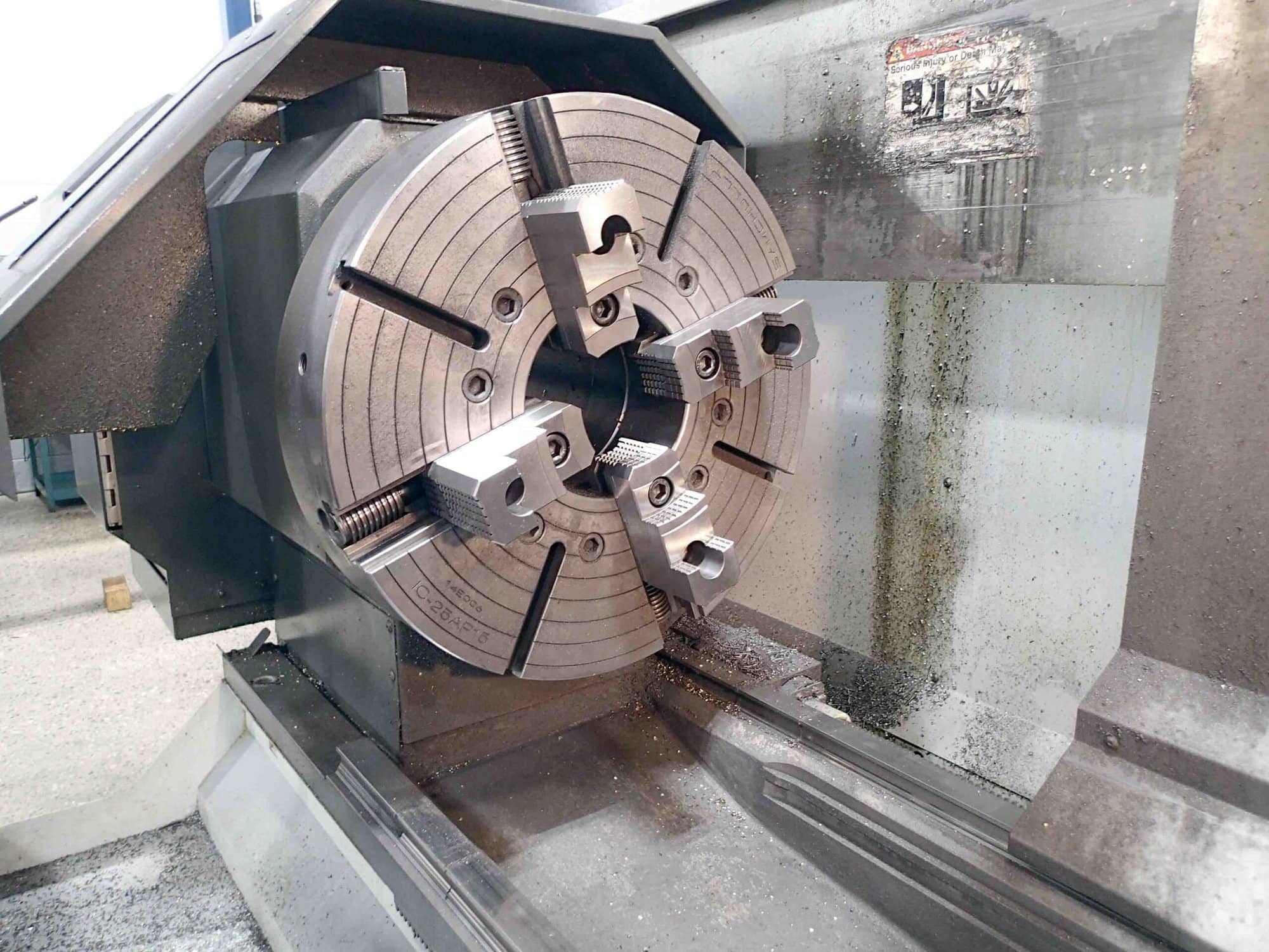 Haas TL-3B CNC Lathe, 2014 - (2) 25" Chucks, Rear Chuck, Coolant Thru Tool Post, Tailstock, Steady Rest - Image 4