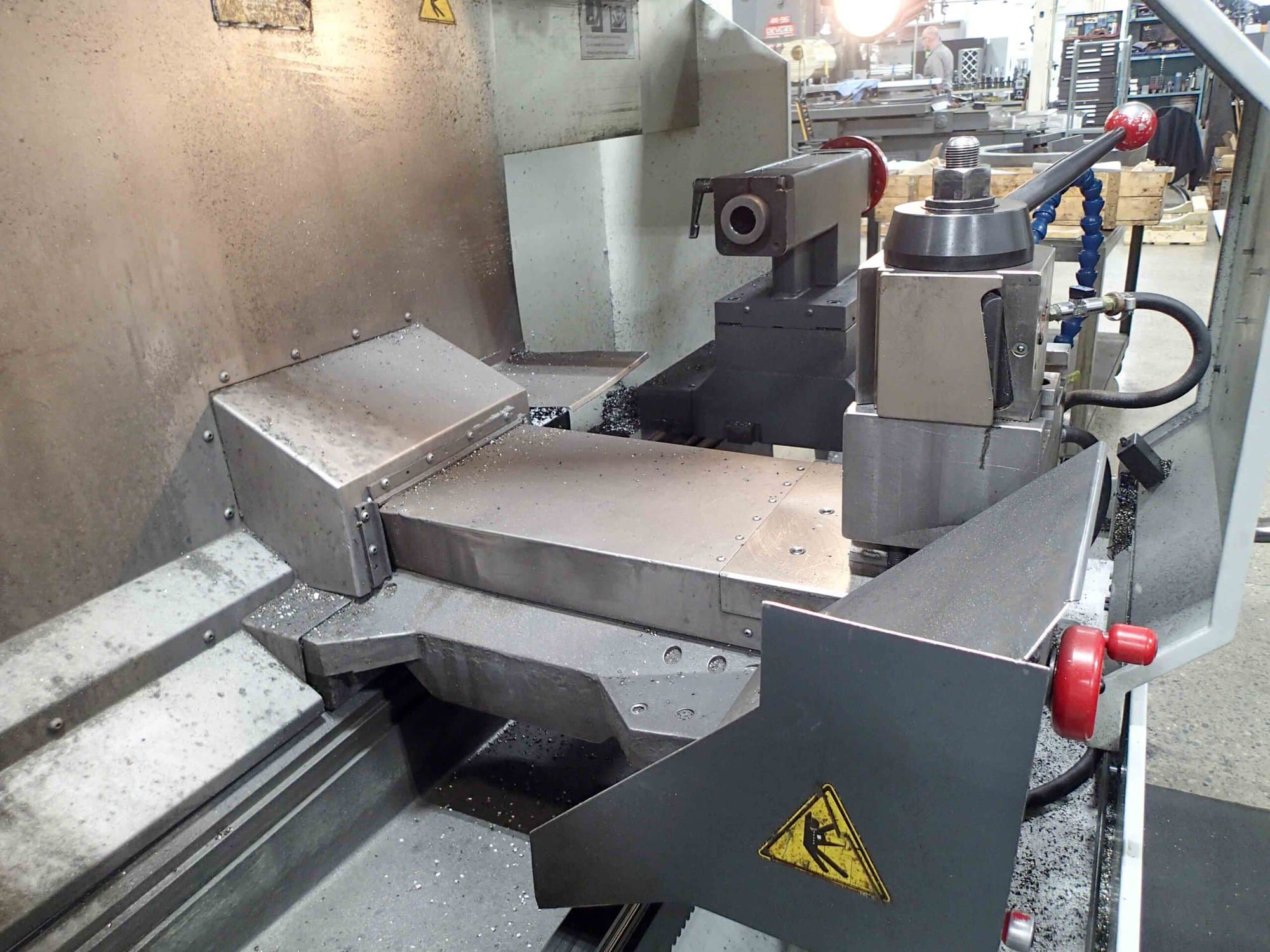 Haas TL-3B CNC Lathe, 2014 - (2) 25" Chucks, Rear Chuck, Coolant Thru Tool Post, Tailstock, Steady Rest - Image 5