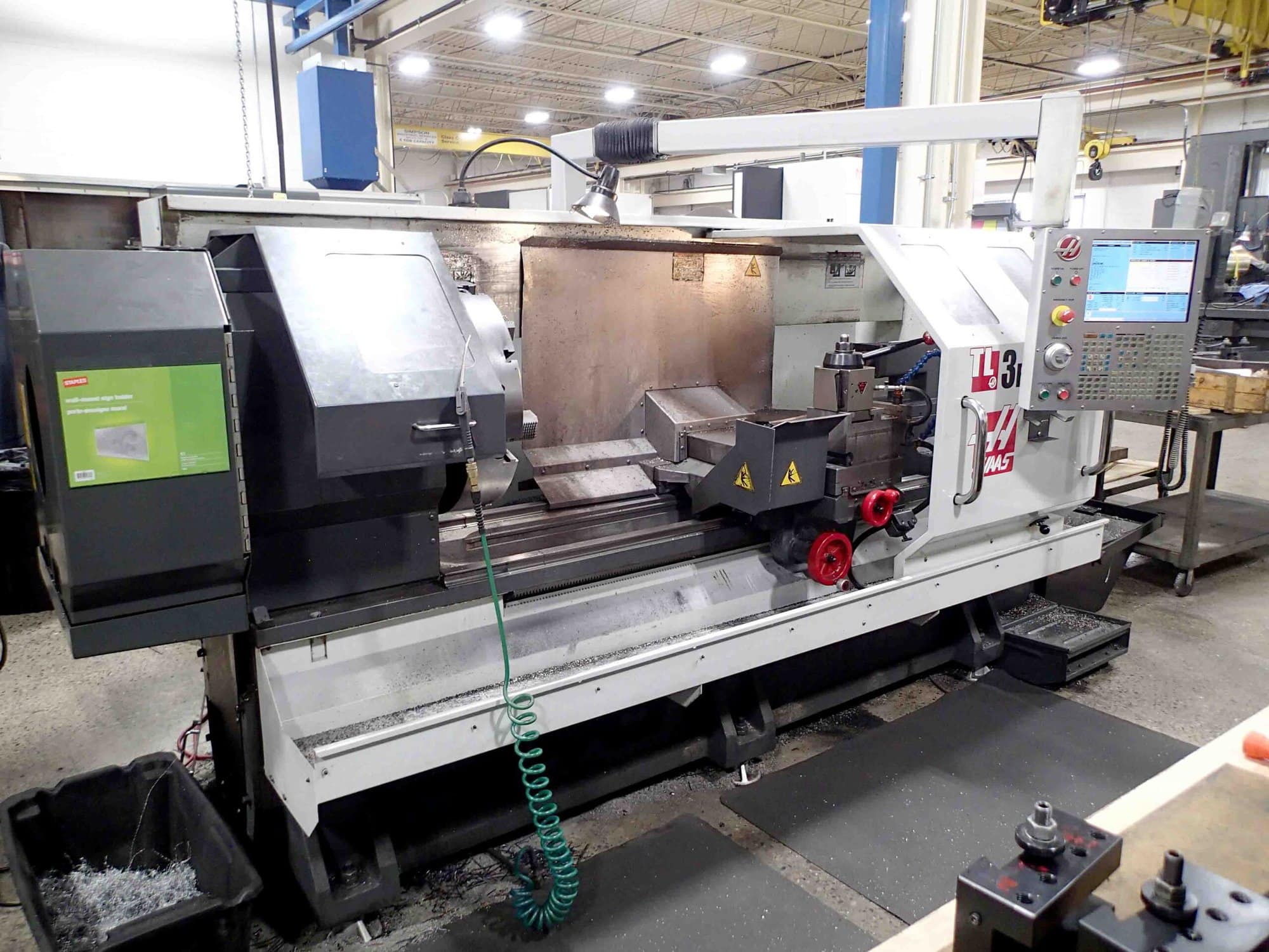 Haas TL-3B CNC Lathe, 2014 - (2) 25" Chucks, Rear Chuck, Coolant Thru Tool Post, Tailstock, Steady Rest - Image 7