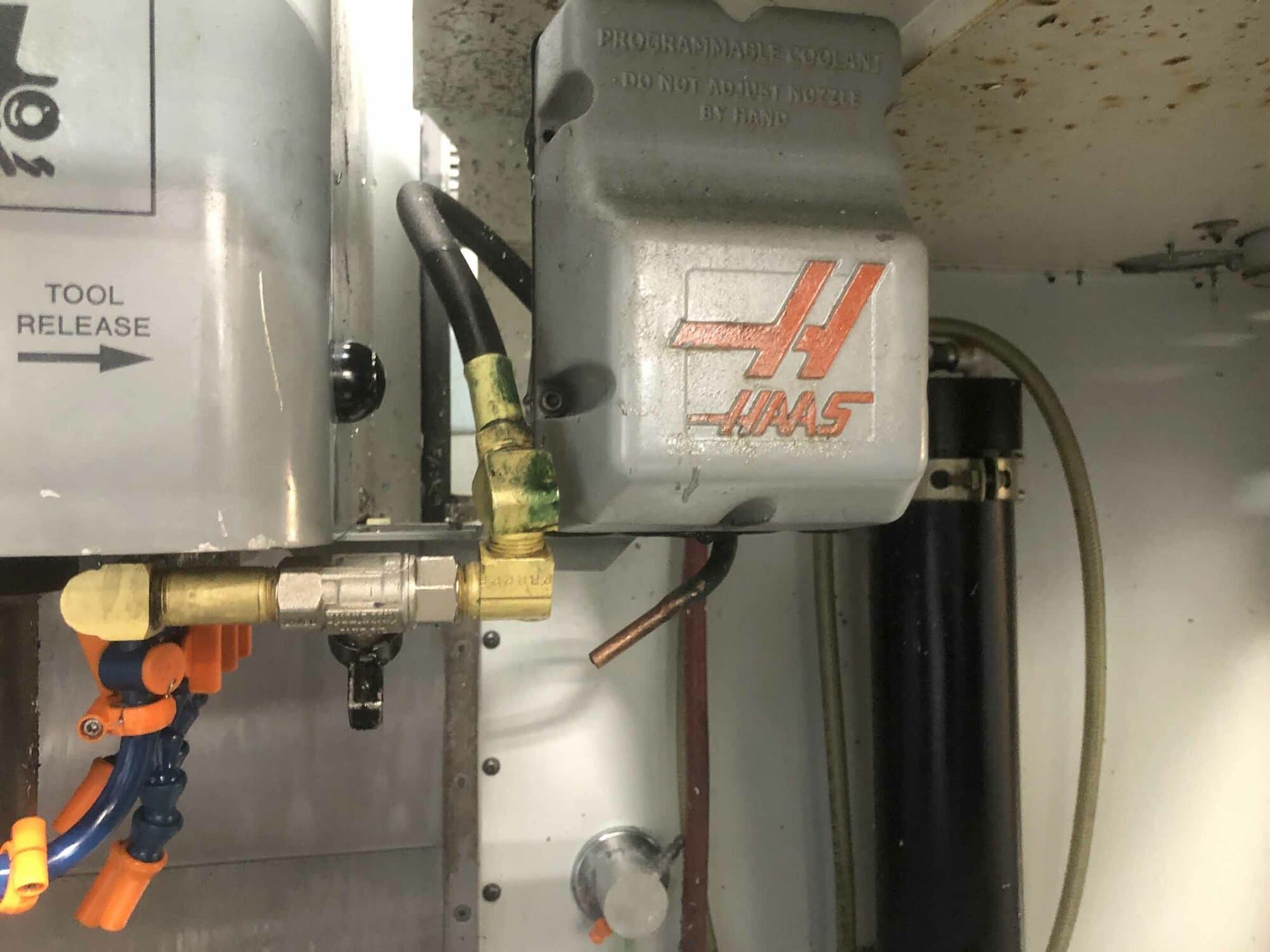 Haas VF-2 Vertical Machining Center, 2006- Side Mount 24 ATC, Auger - Image 12