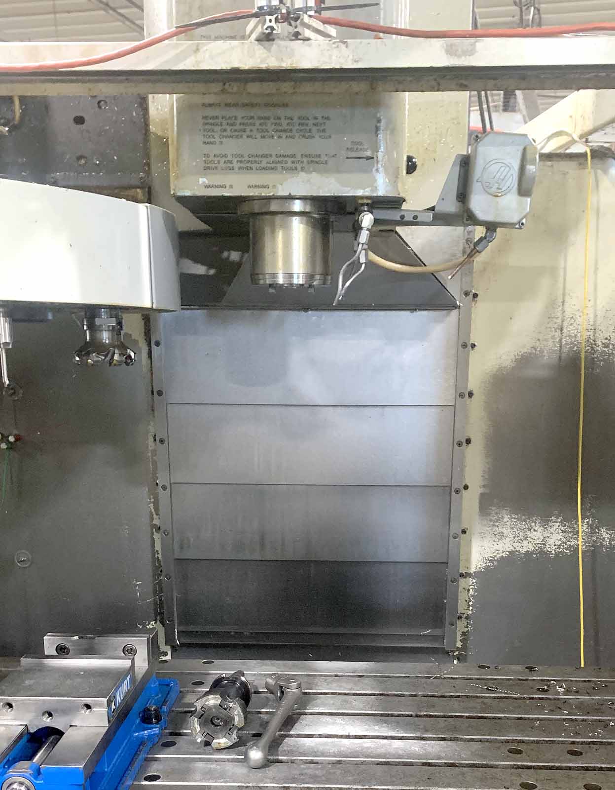 Haas VF-4 Vertical Machining Center, 1998- TSC, 32 Tool ATC, 10k Spindle - Image 5