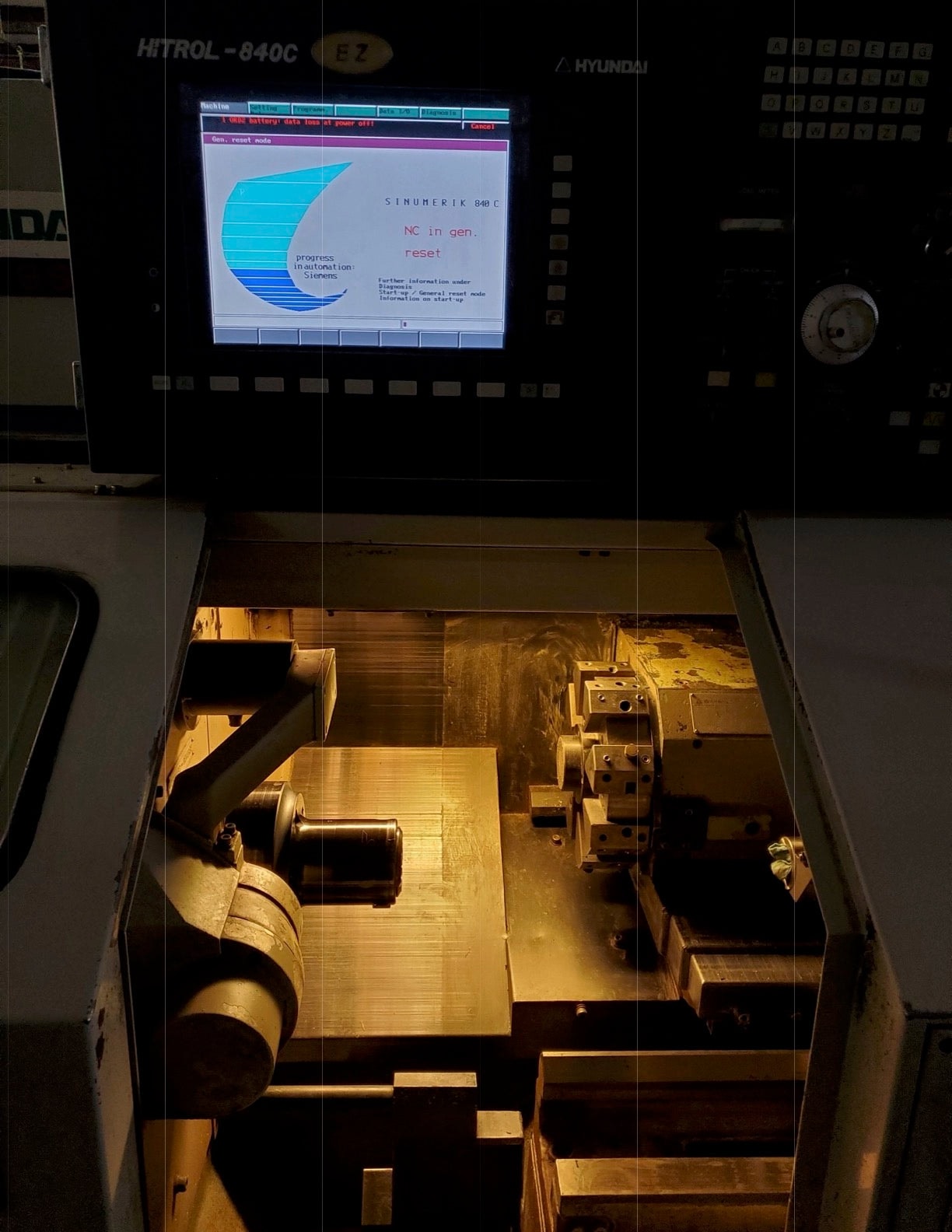 Hyundai HIT-8S CNC Lathe, 1996 - Control Issues, Under Power - Image 2