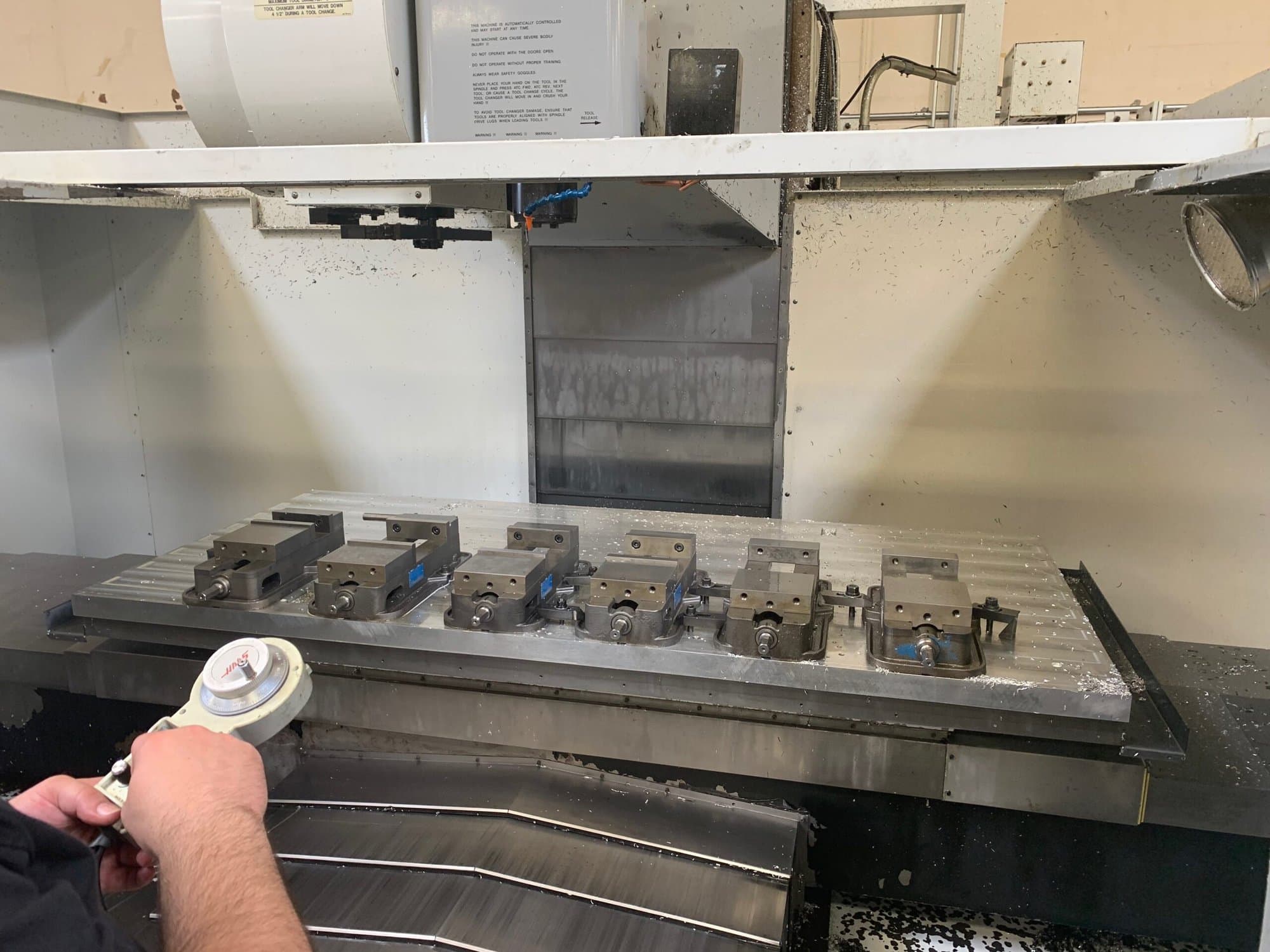 Haas VF-9/40 VMC, 2000 - Side-Mount ATC, Chip Auger, Expanded Memory, 4th Axis Ready - Image 4
