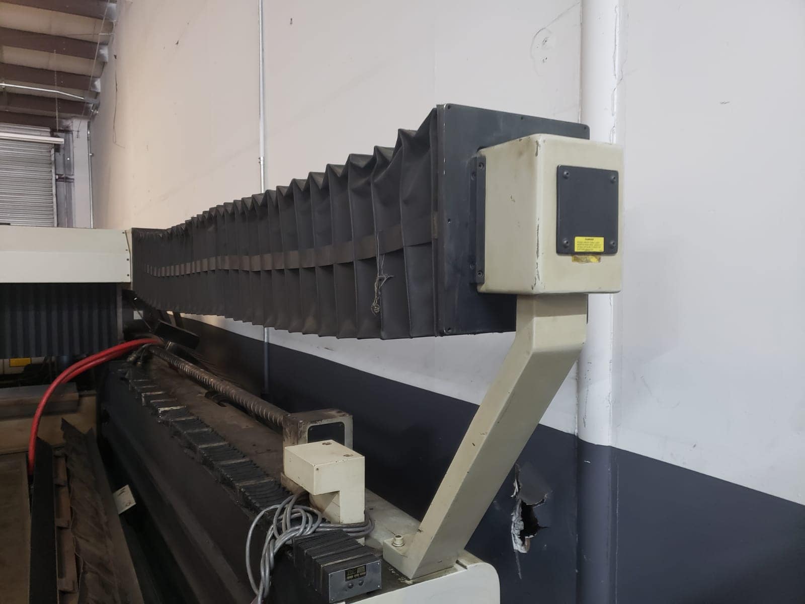 1500 Watt Cincinnati CL-6 CO2 Laser, 1996- 4'X8' Table - Image 3