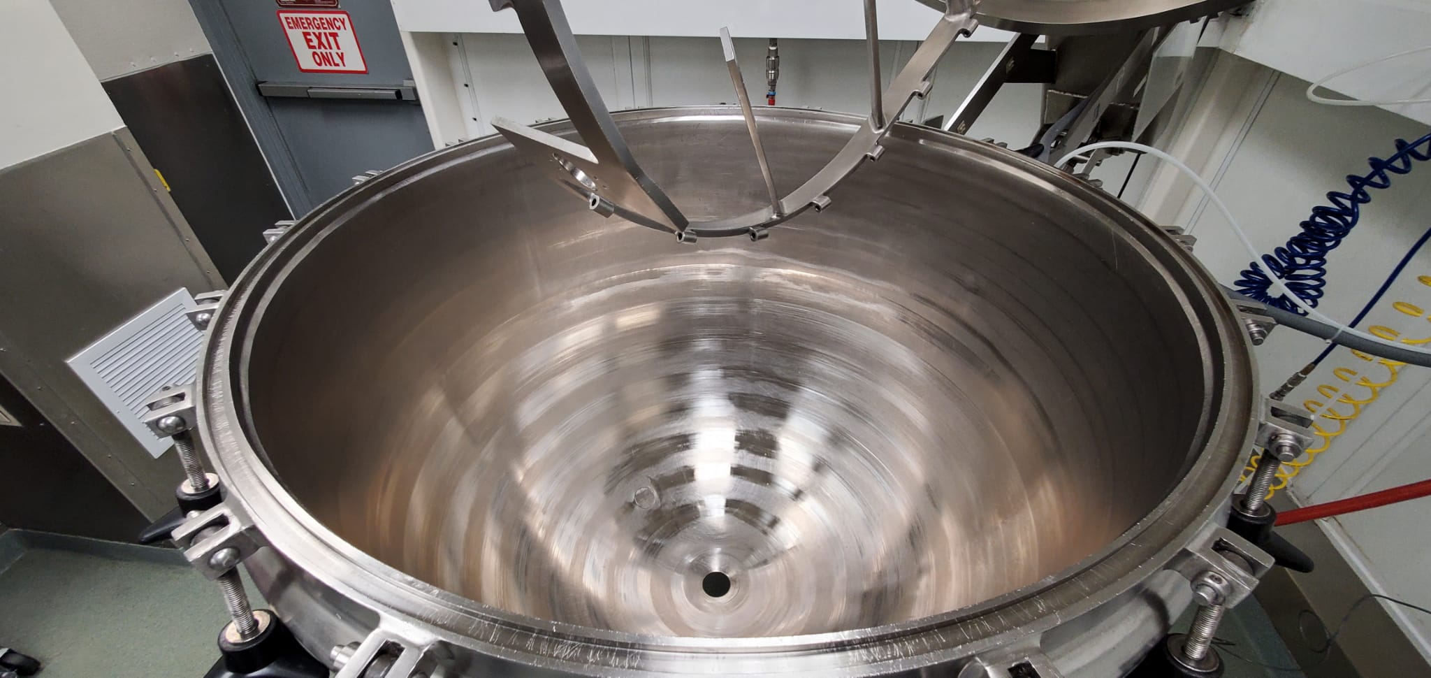 Lee Industries 150D9MT 150 Gallon Double Motion Stainless Steel Vacuum Kettle, 2009- W/ Scale - Image 11