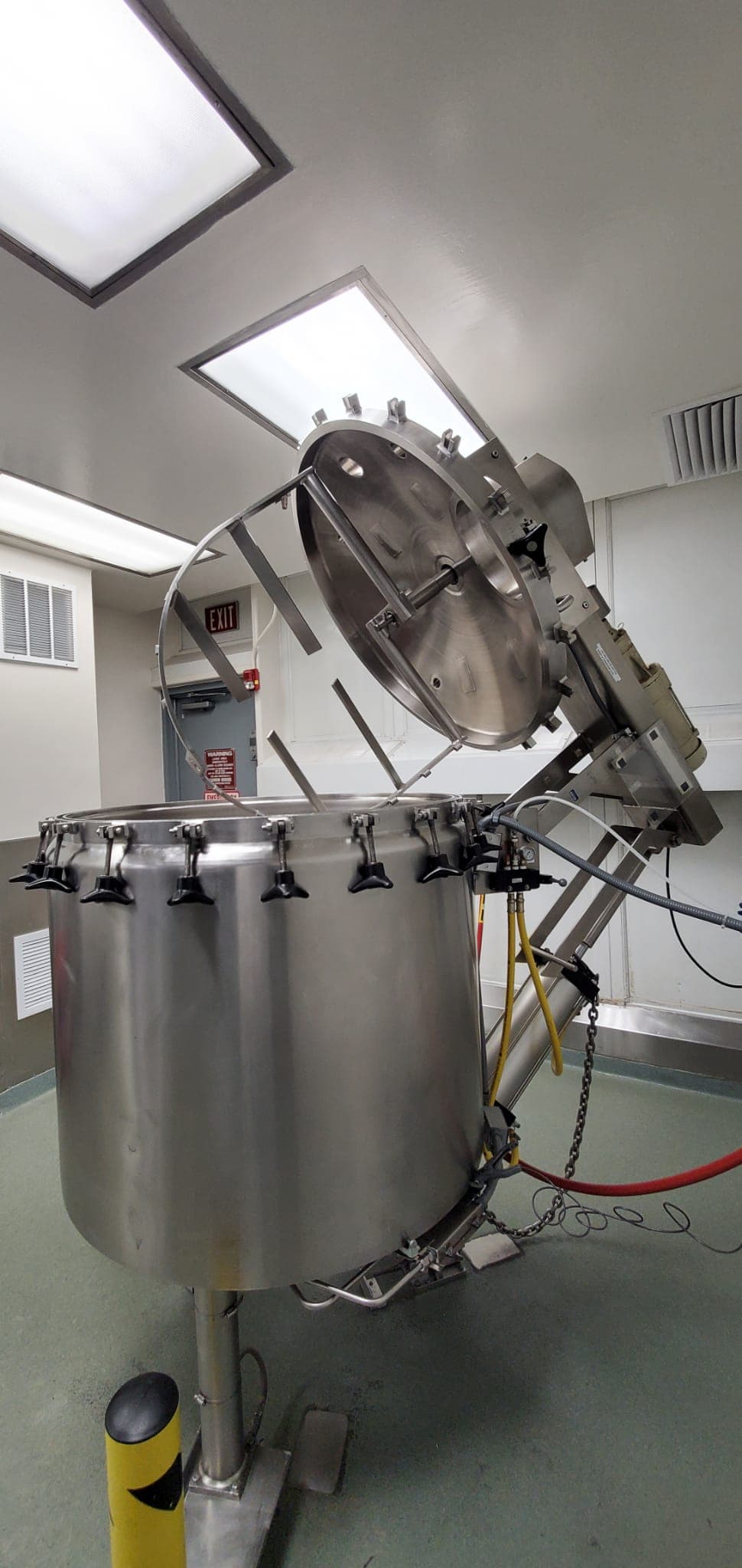 Lee Industries 150D9MT 150 Gallon Double Motion Stainless Steel Vacuum Kettle, 2009- W/ Scale - Image 2