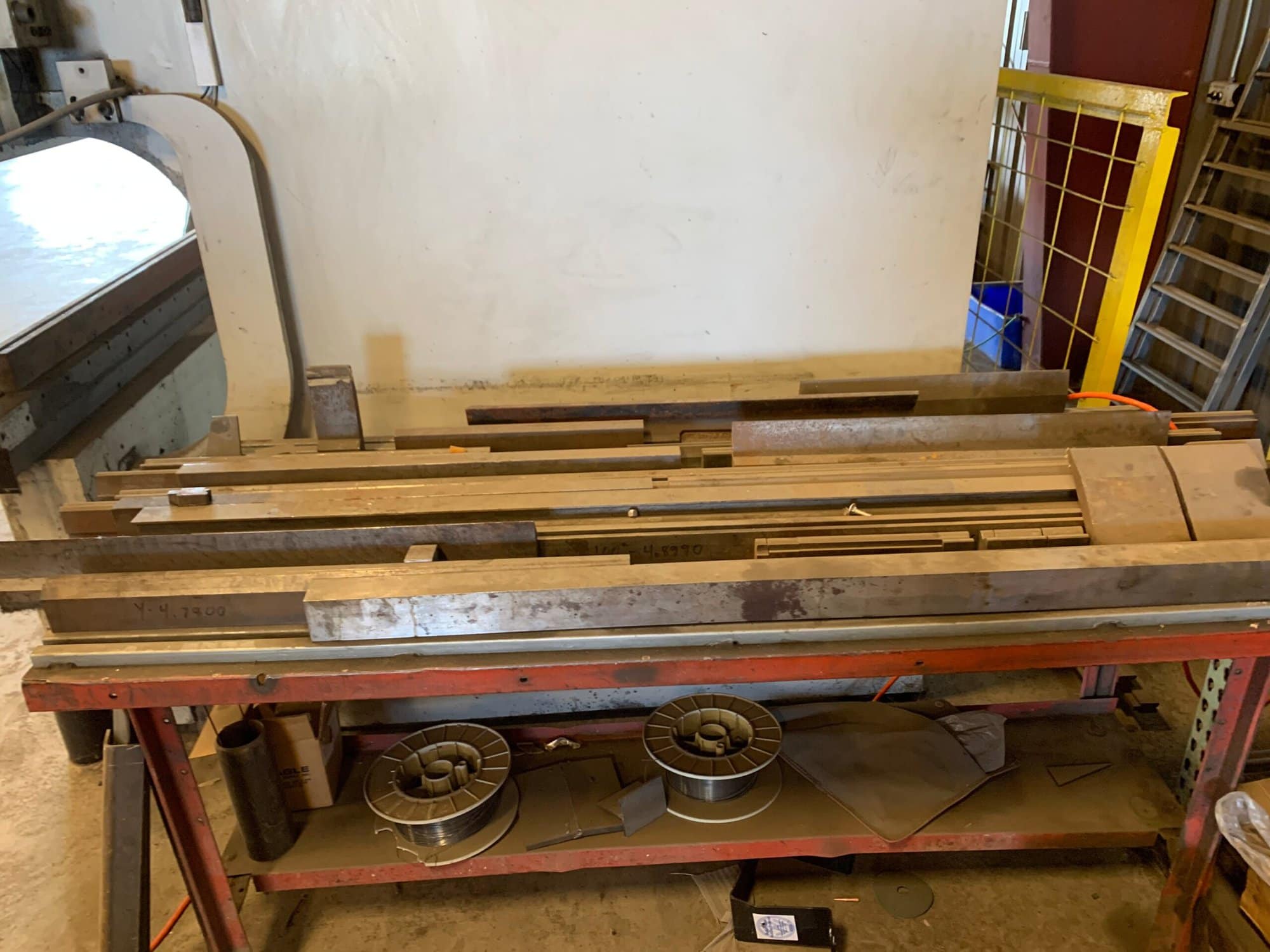 242 Ton x 14' LVD PPEC-7 220/42 CNC Press Brake, 2012- 6-Axis CNC, CNC Crowning, Tooling Included - Image 8