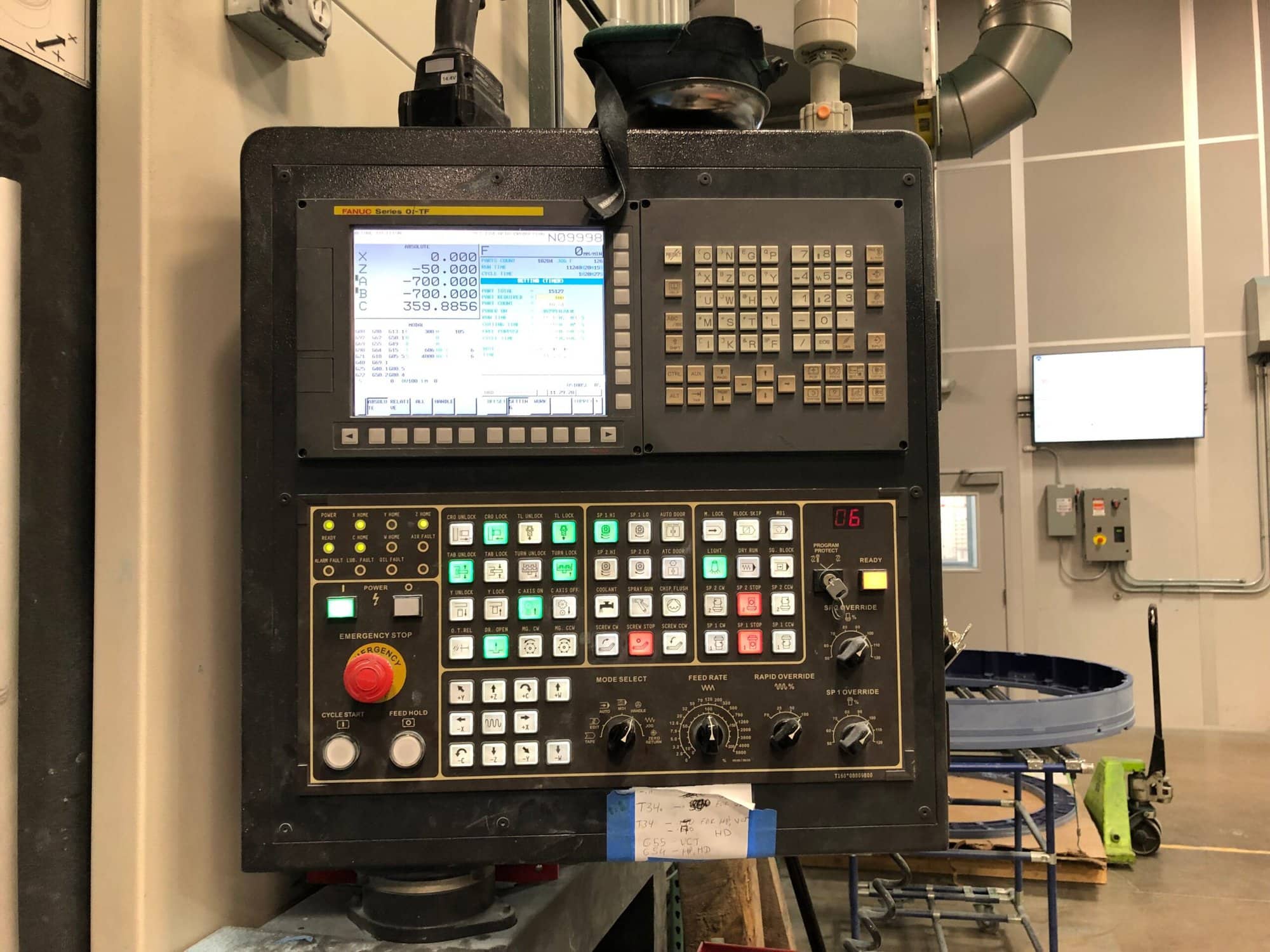 Chevalier FVL-1600VTC-C VTL, 2015 - Live Tooling, 63" Chuck, Box Ways, C-Axis, Probe, Chip Conveyor - Image 5