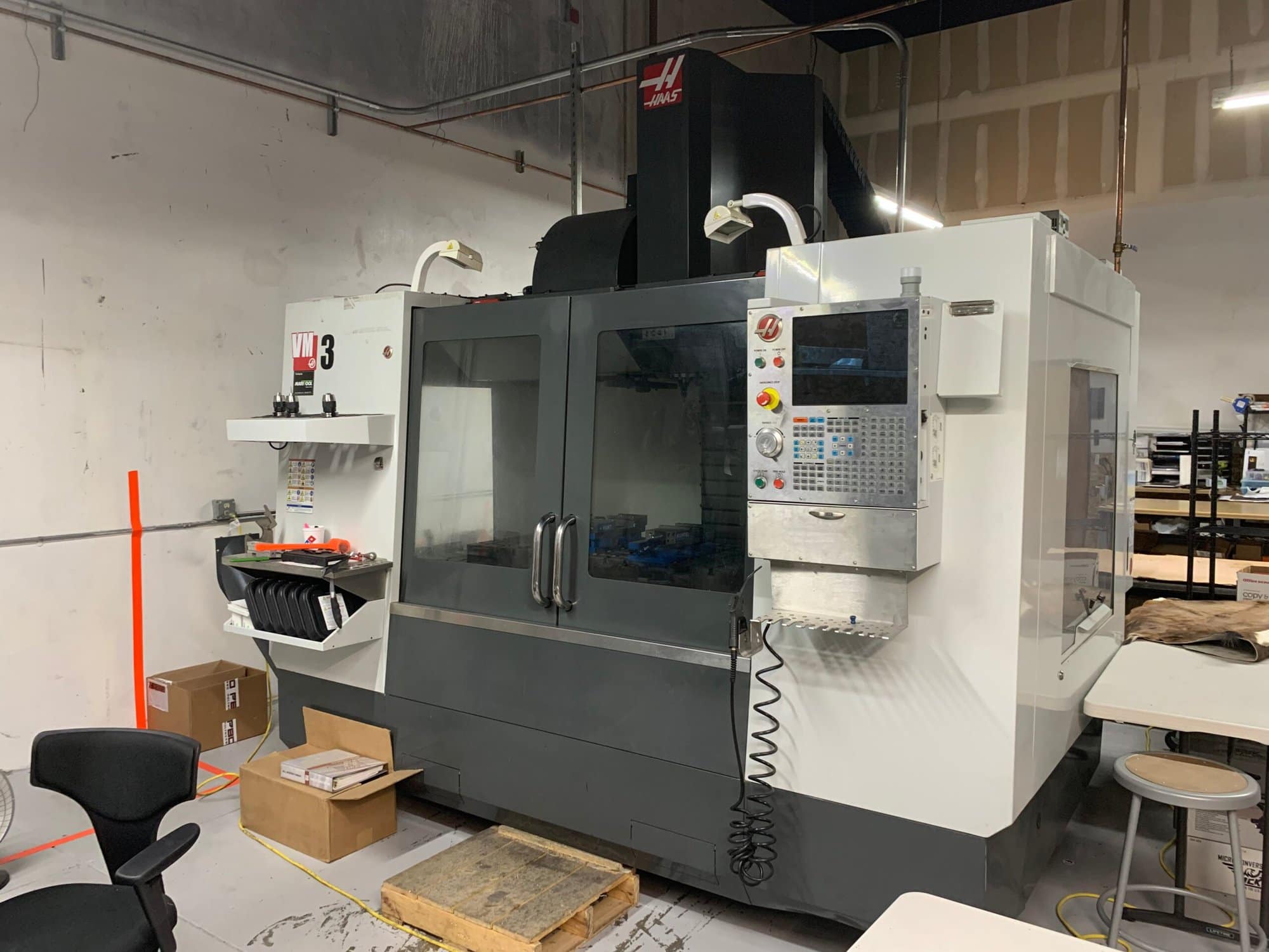 Haas VM-3 VMC, 2013 - Loaded With Options