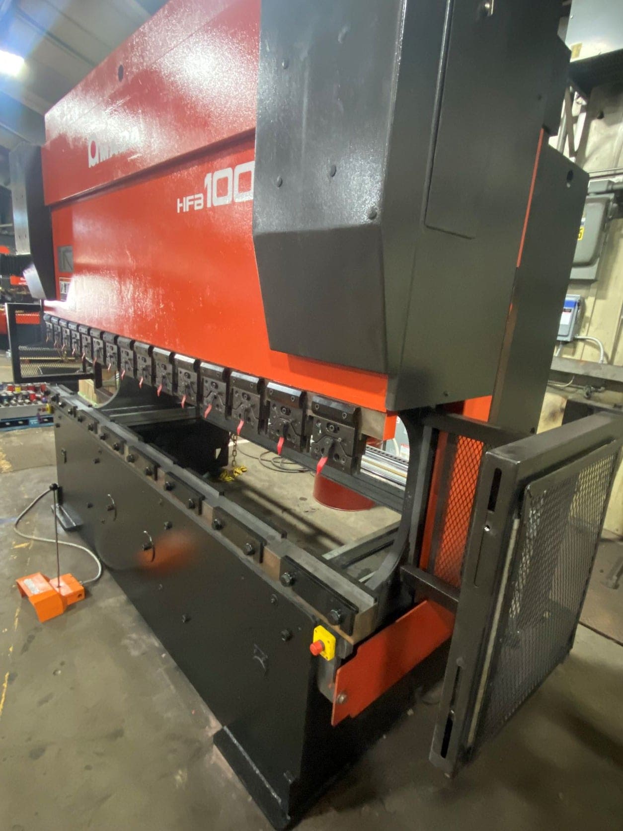 110 Ton x 10' Amada HFB 1003 Press Brake, 1998 - 6 Axis Backgauge (Refurbished) - Image 5