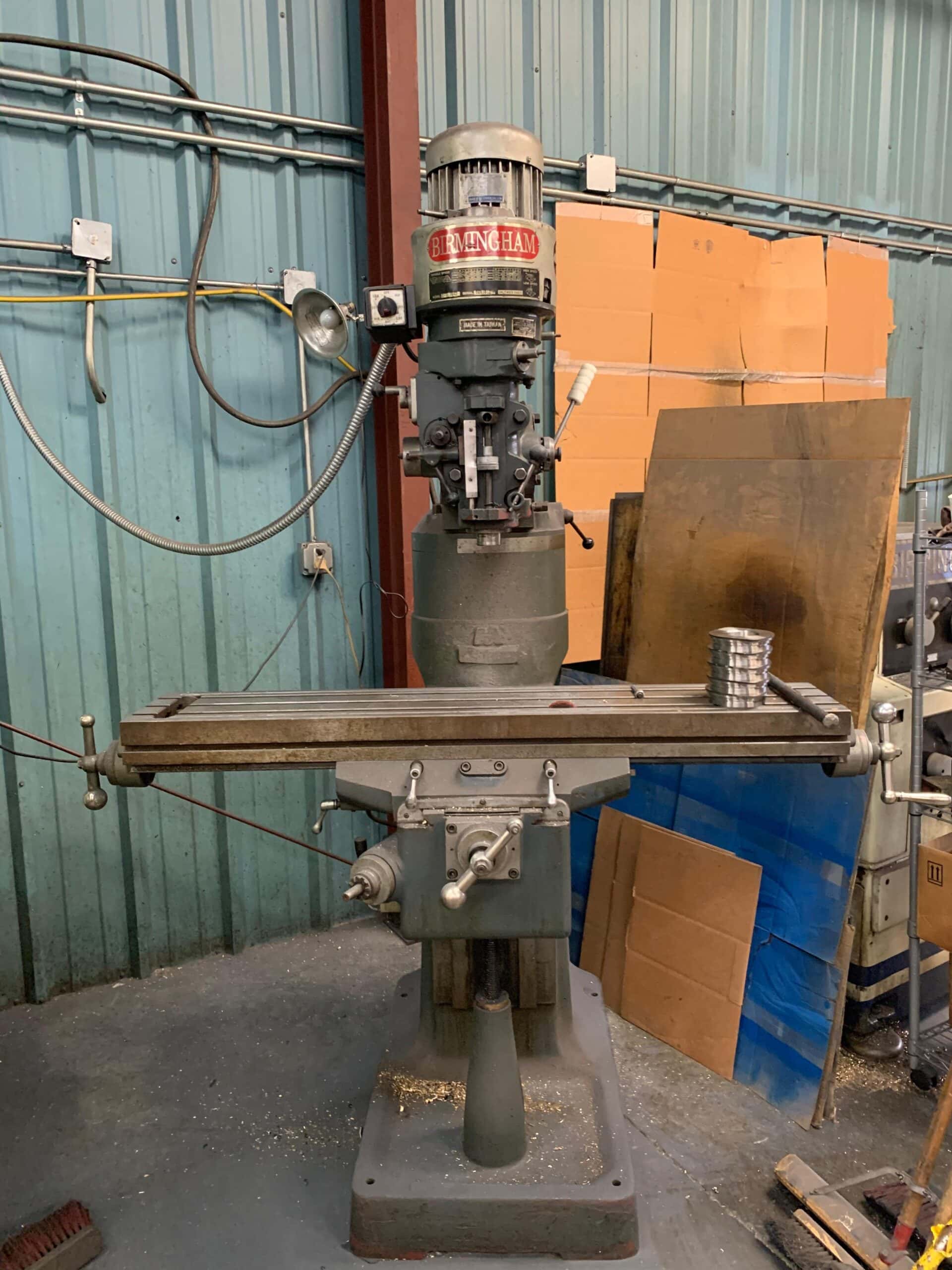 Birmingham BPS-1642 Knee Mill - Image 3