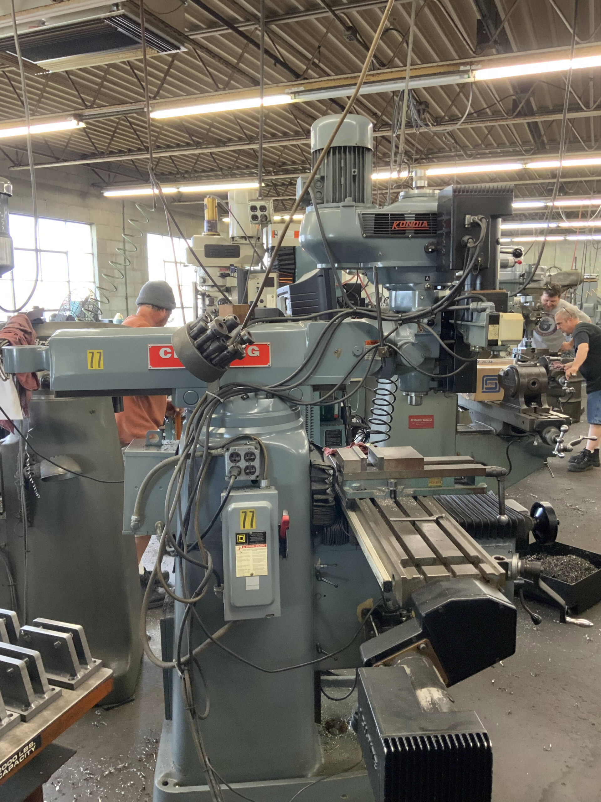 Clausing Kondia Knee Mill FV148CNCAR305, 2001 - Accurite Control - Image 4