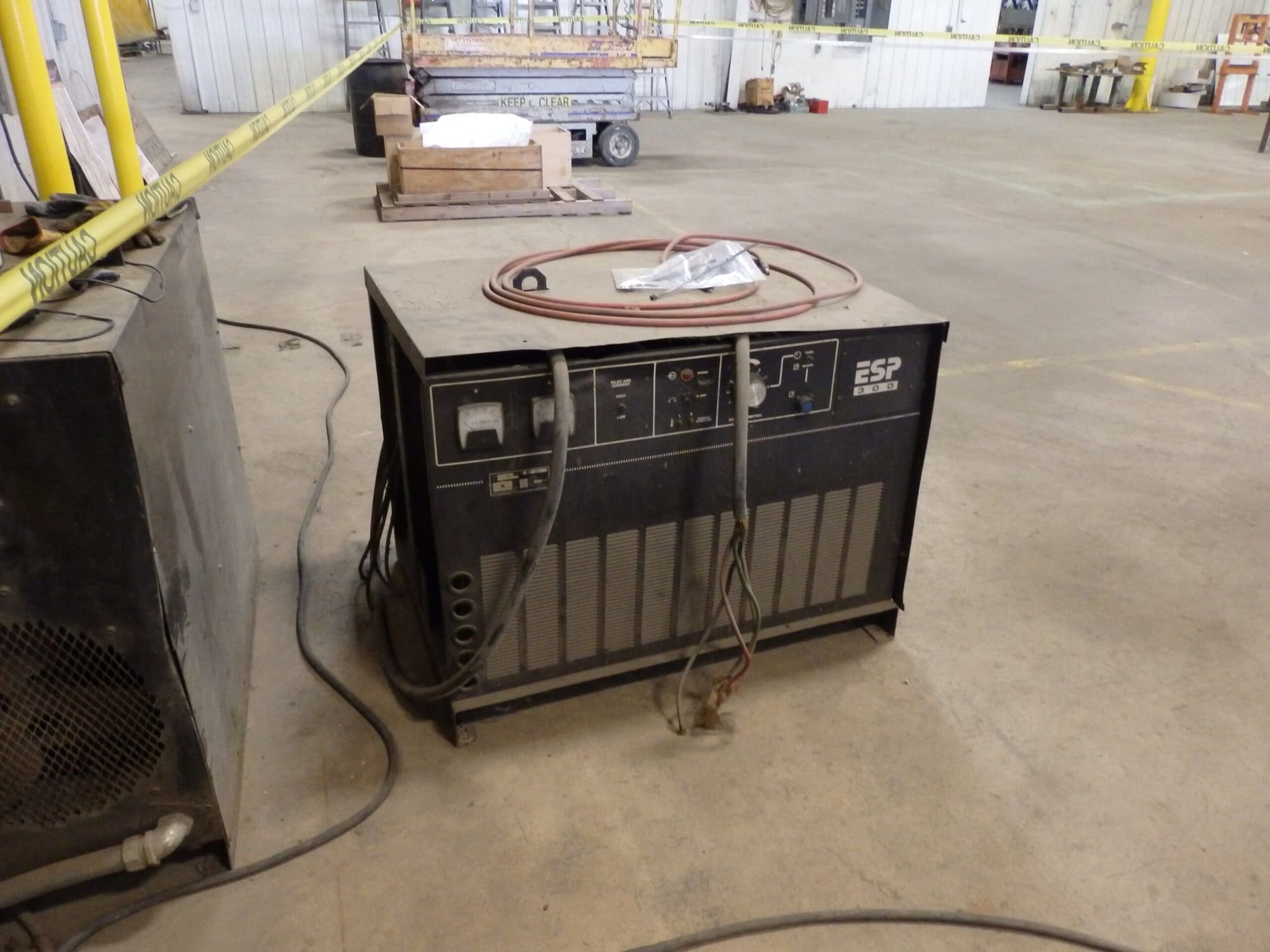 10.5' x 18' Esab Avenger 1 CM-300-12 CNC Plasma Table, 1994- 600 Amp, Spare Power Supply, Under Power - Image 7