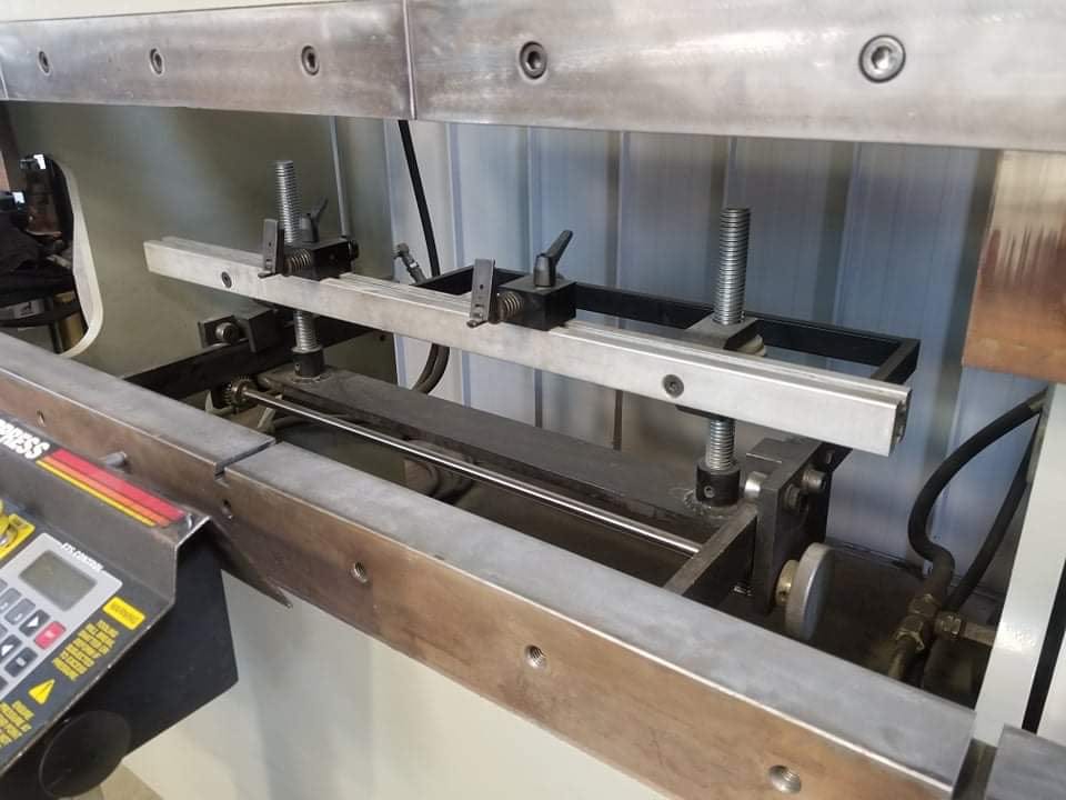 60 Ton x 6’ Accurpress 7606 Press Brake, 2001- Backgauge, Very Clean - Image 5
