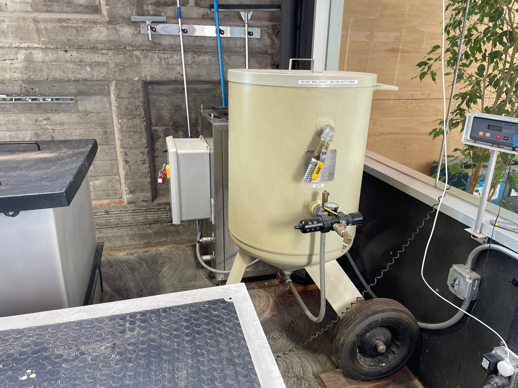 Omax 60120 Waterjet, 2013 - A-Jet Multi-Axis Head, Low Hours, Chiller - Image 7