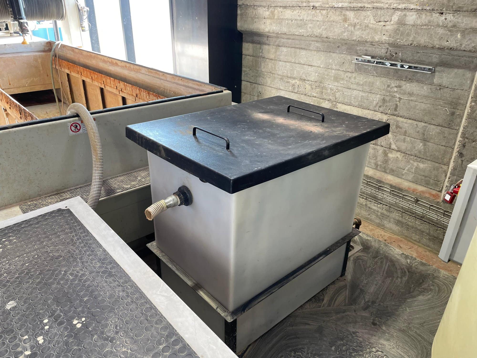Omax 60120 Waterjet, 2013 - A-Jet Multi-Axis Head, Low Hours, Chiller - Image 8