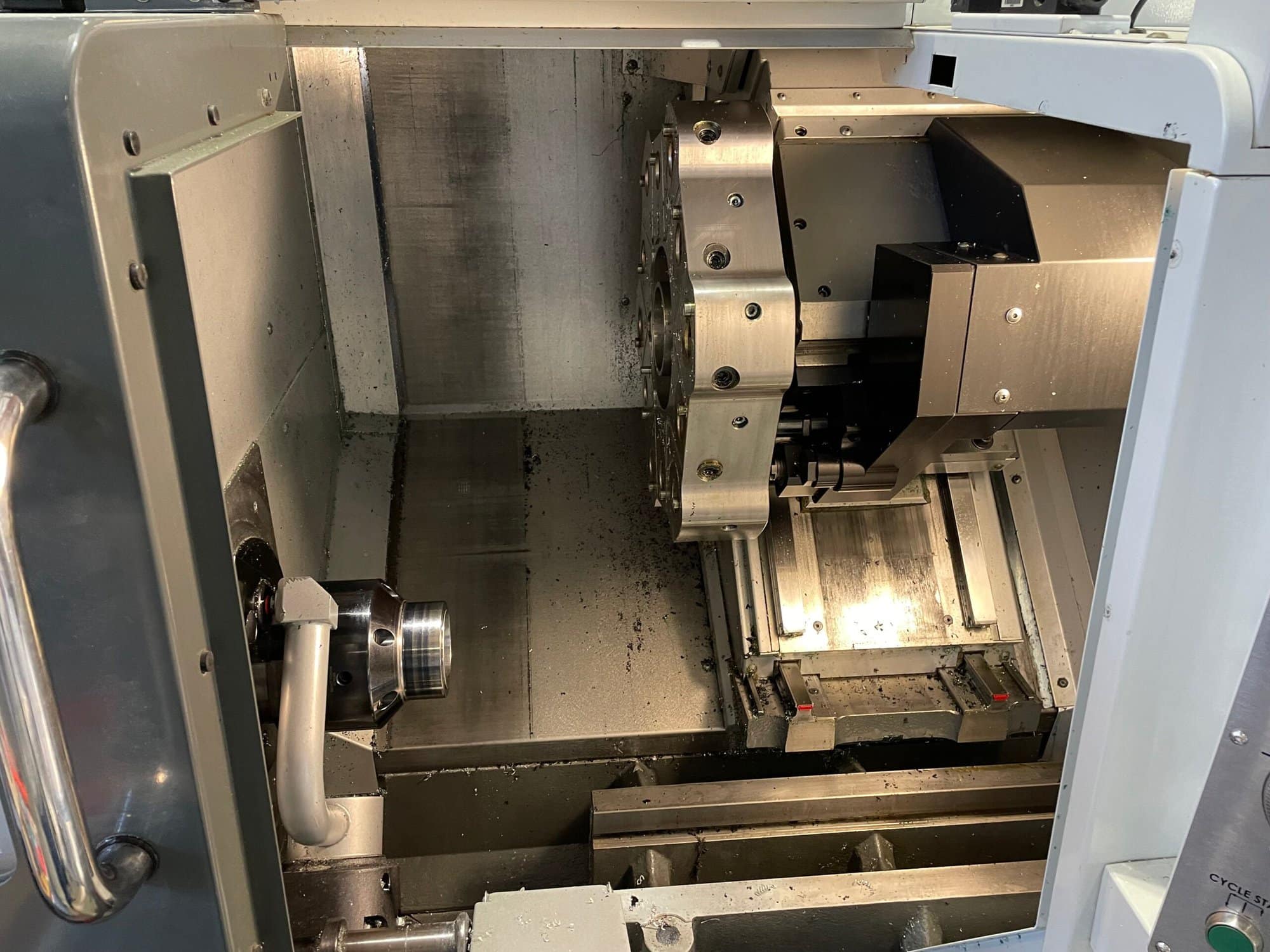 Haas ST-10Y CNC Lathe, 2013 - Y Axis, Lots of tooling included, Parts Catcher - Image 8