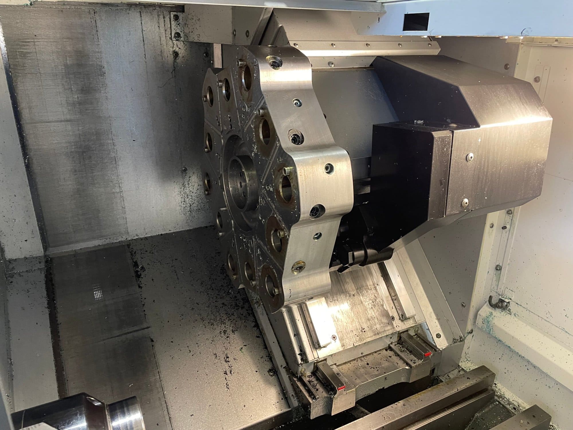 Haas ST-10Y CNC Lathe, 2013 - Y Axis, Lots of tooling included, Parts Catcher - Image 7