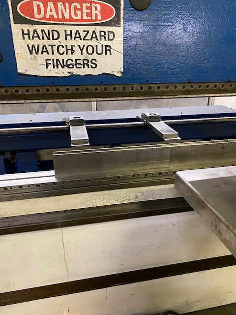 187 ton x 13' Trumpf Trumabend V1700S CNC Press Brake, 2006 - 6 Axis Back Gauge - Image 7
