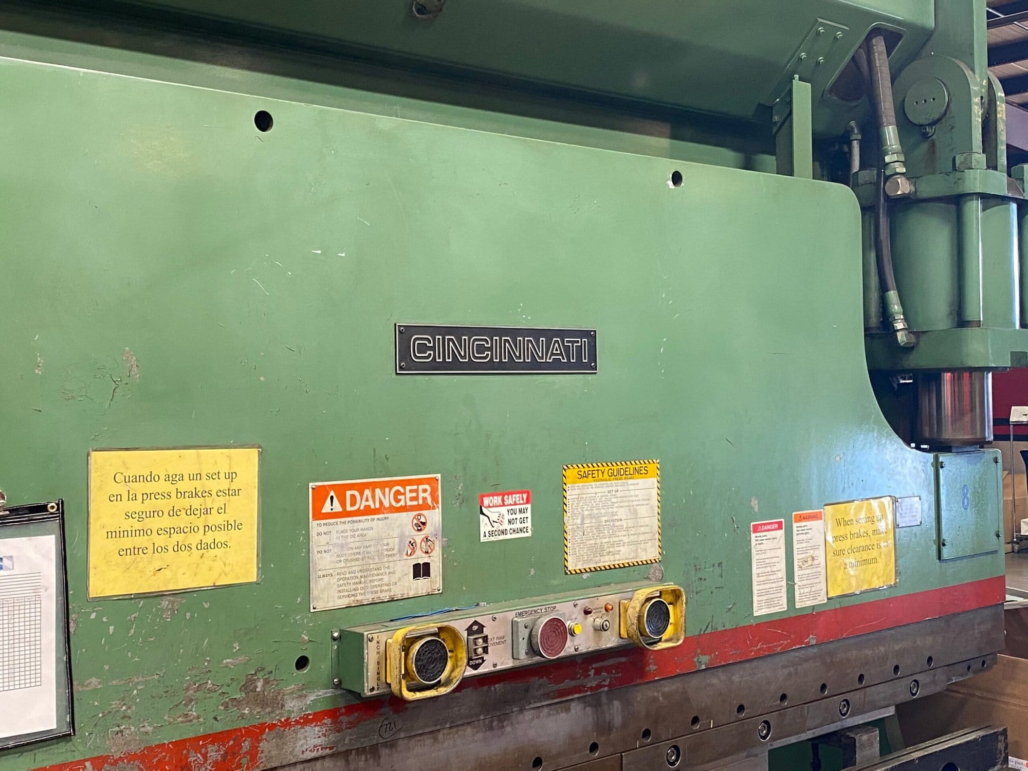 230 Ton x 12' Cincinnati 230CBx10 CNC Press Brake, 1995 - 10" Stroke - Image 4