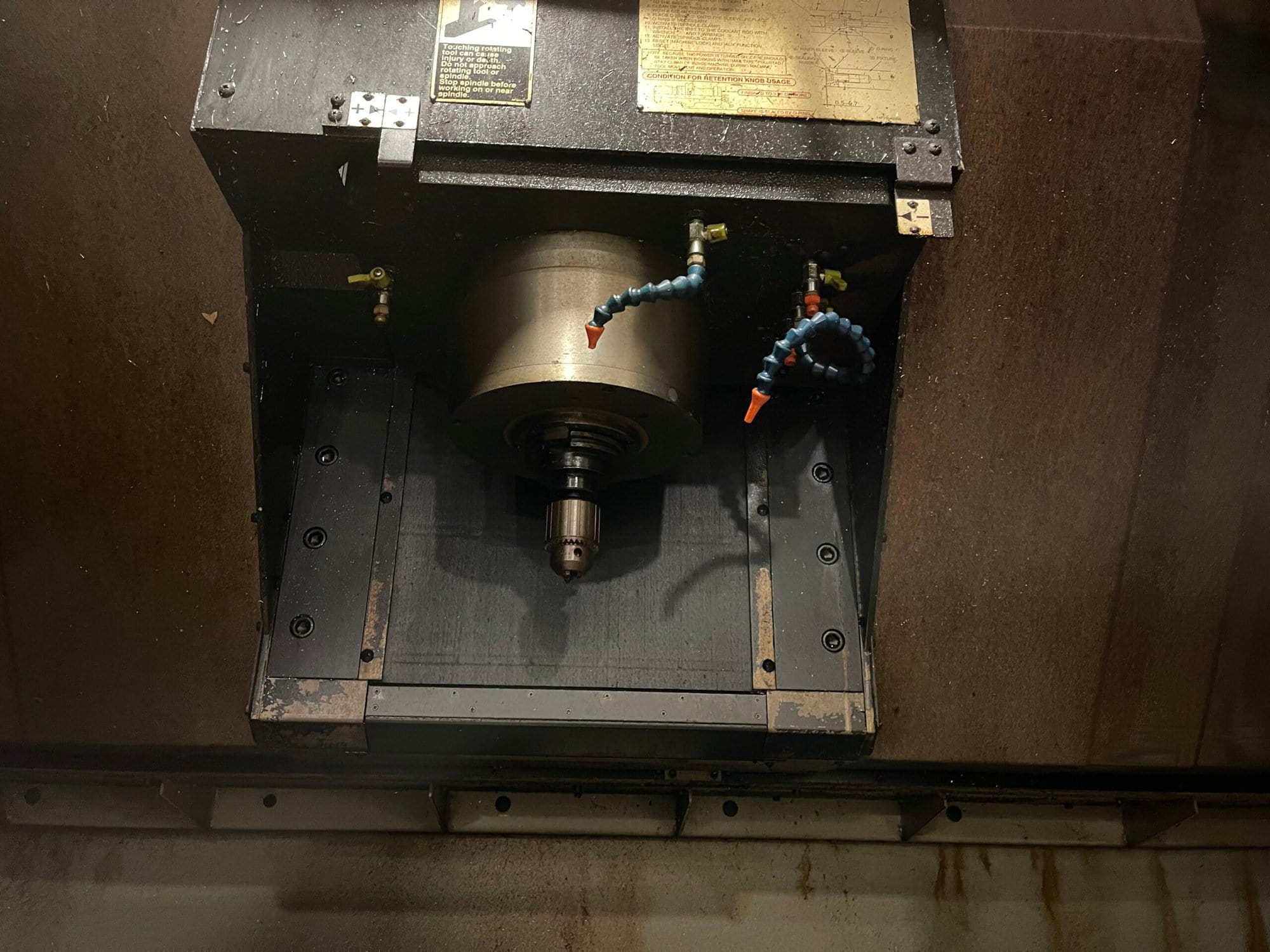 Makino V77-50T CNC Vertical Machining Center Mill, 2002 - Not Running - Image 9