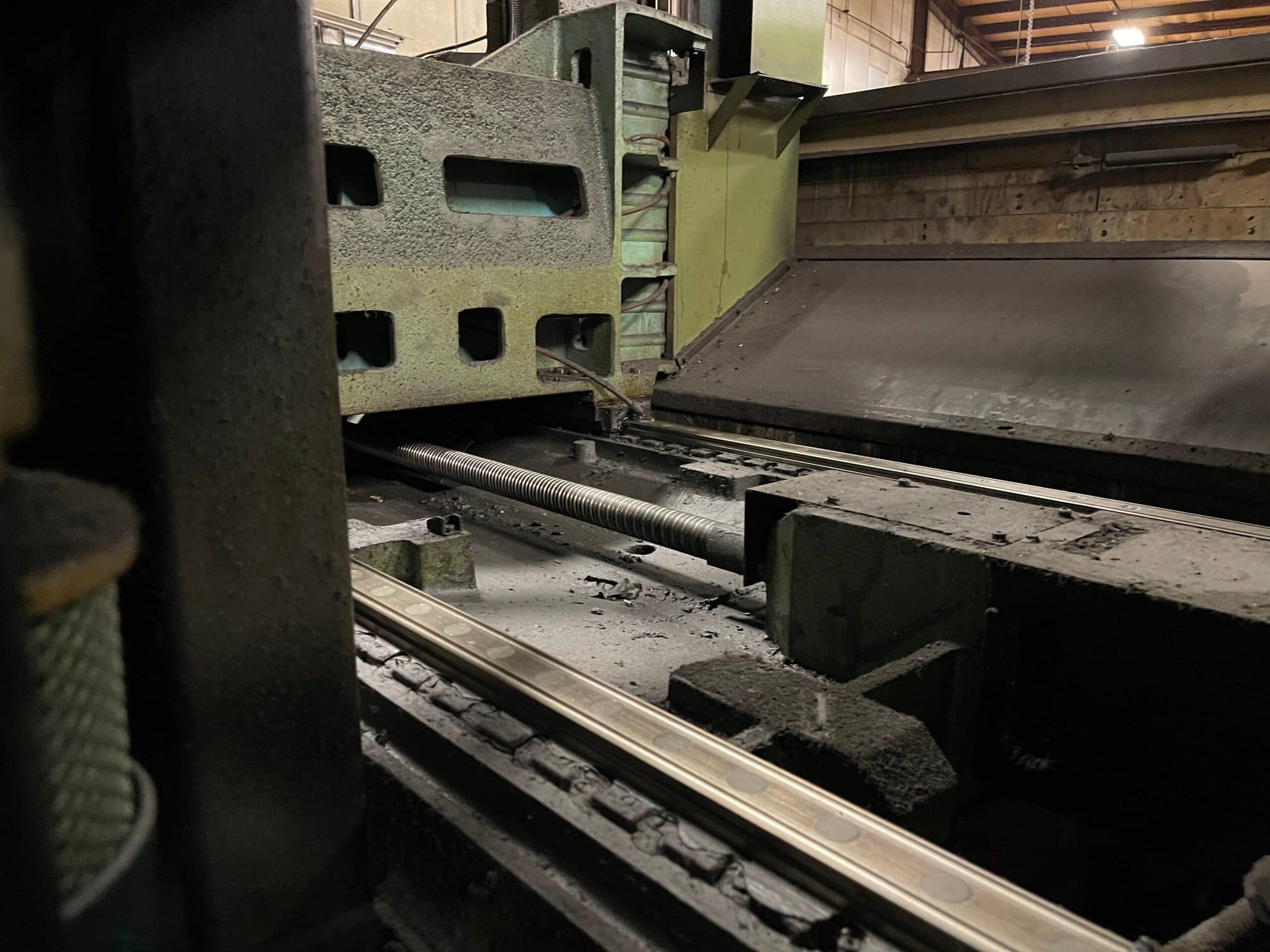 Makino V55-A25 CNC VMC, 1998 - Image 9
